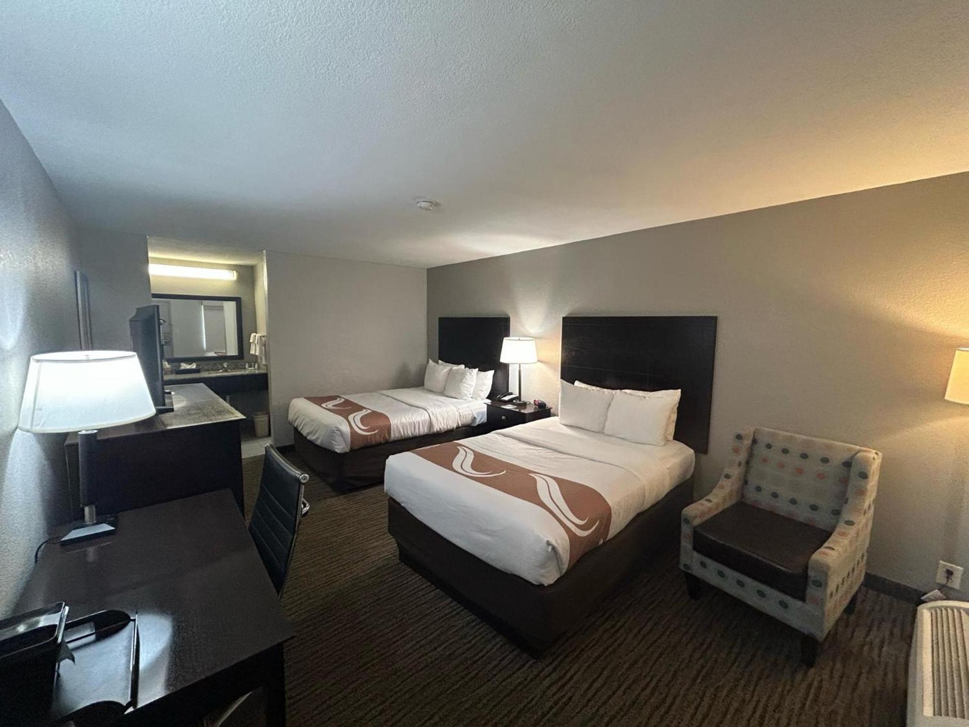 Quality Inn Mt Pleasant - Charleston photo 25