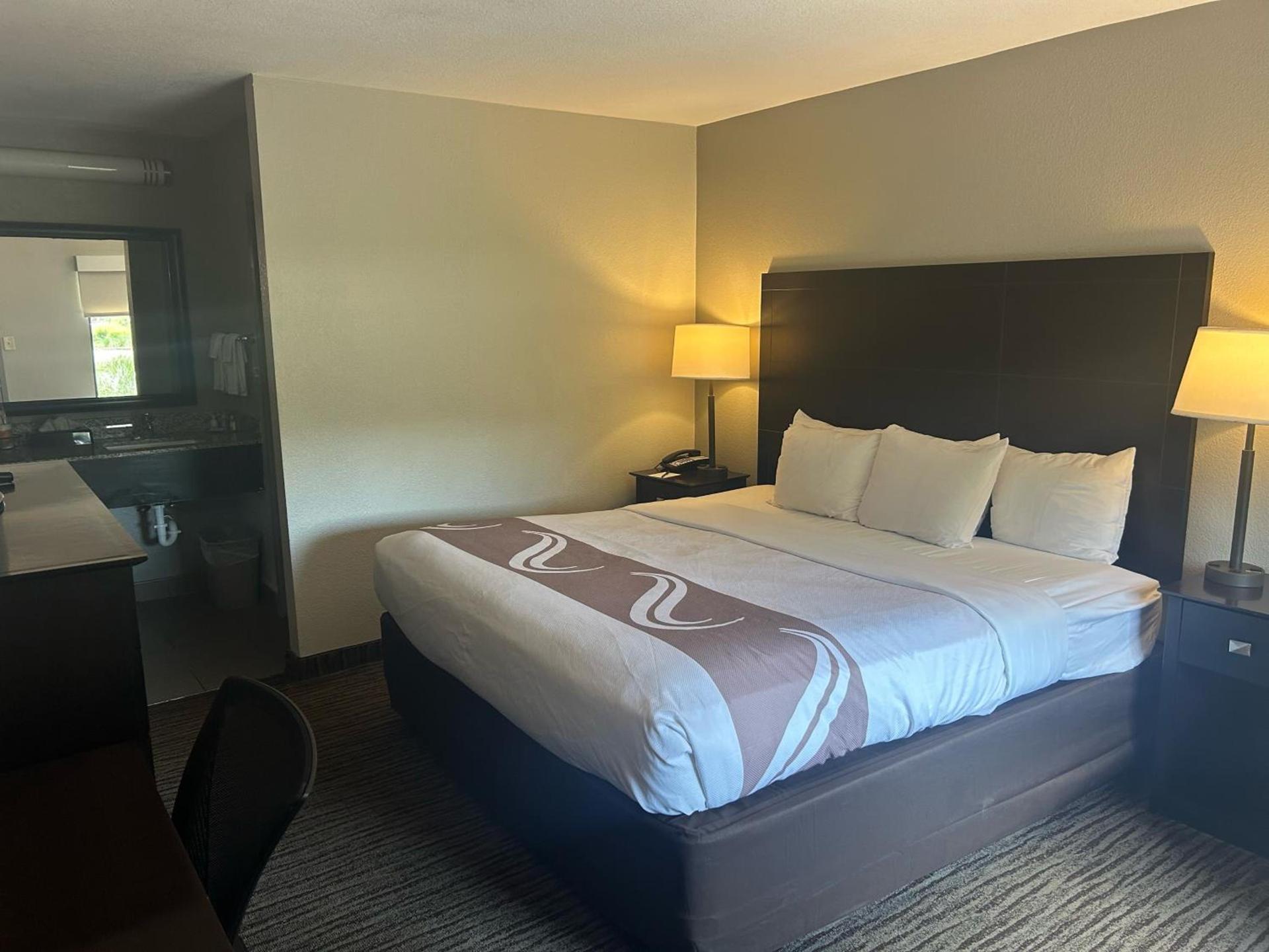 Quality Inn Mt Pleasant - Charleston photo 26