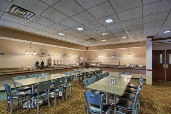 Medallion Inn and Suites photo 2