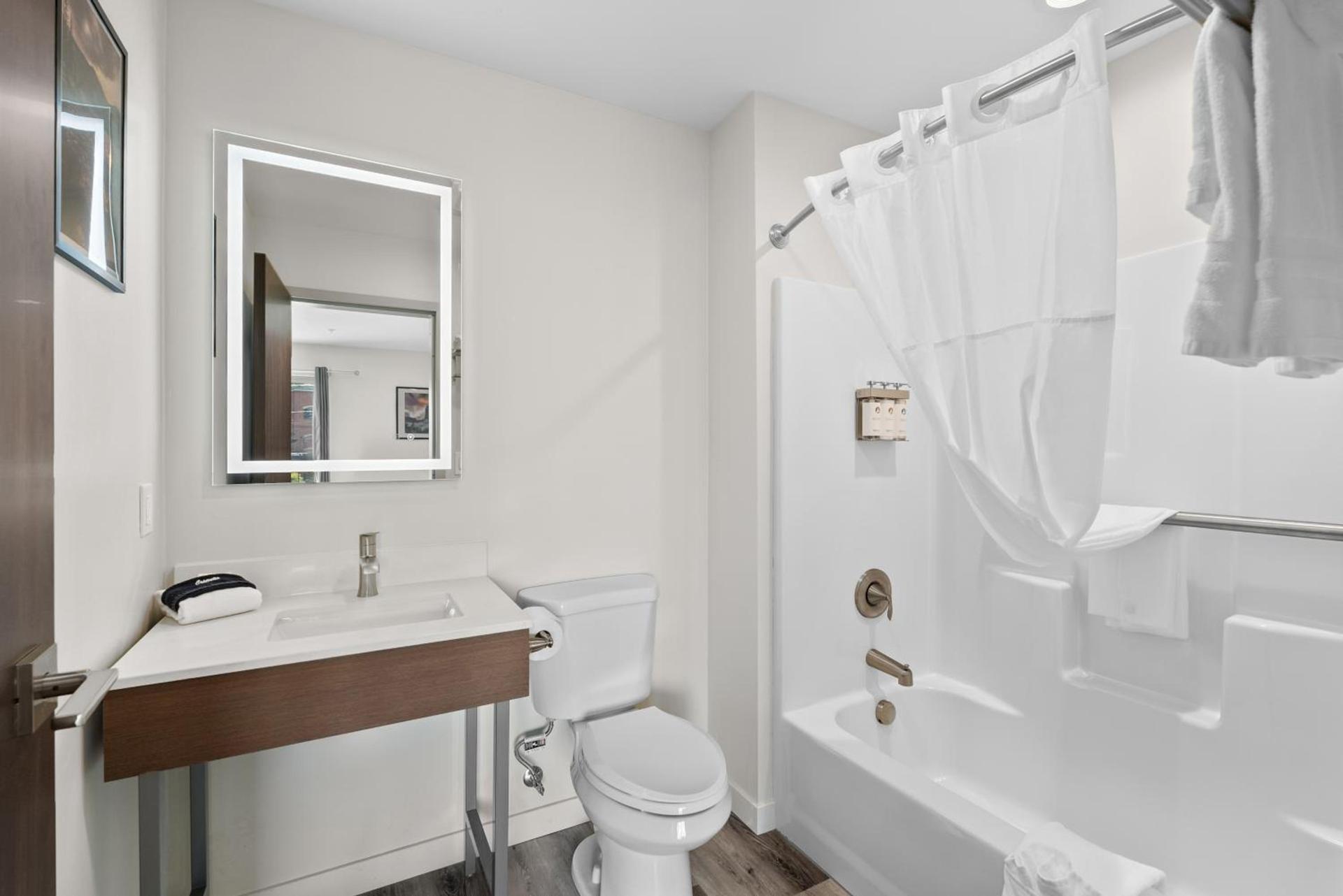 Sandpoint Hotel & Suites Downtown photo 70