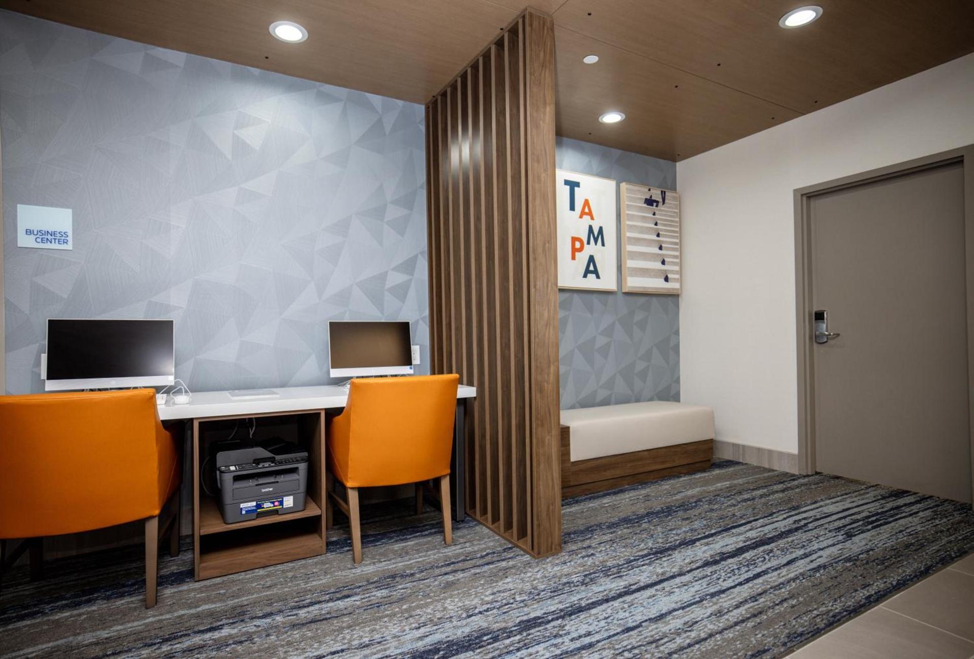 Holiday Inn Express & Suites Tampa Stadium - Airport Area by IHG photo 4