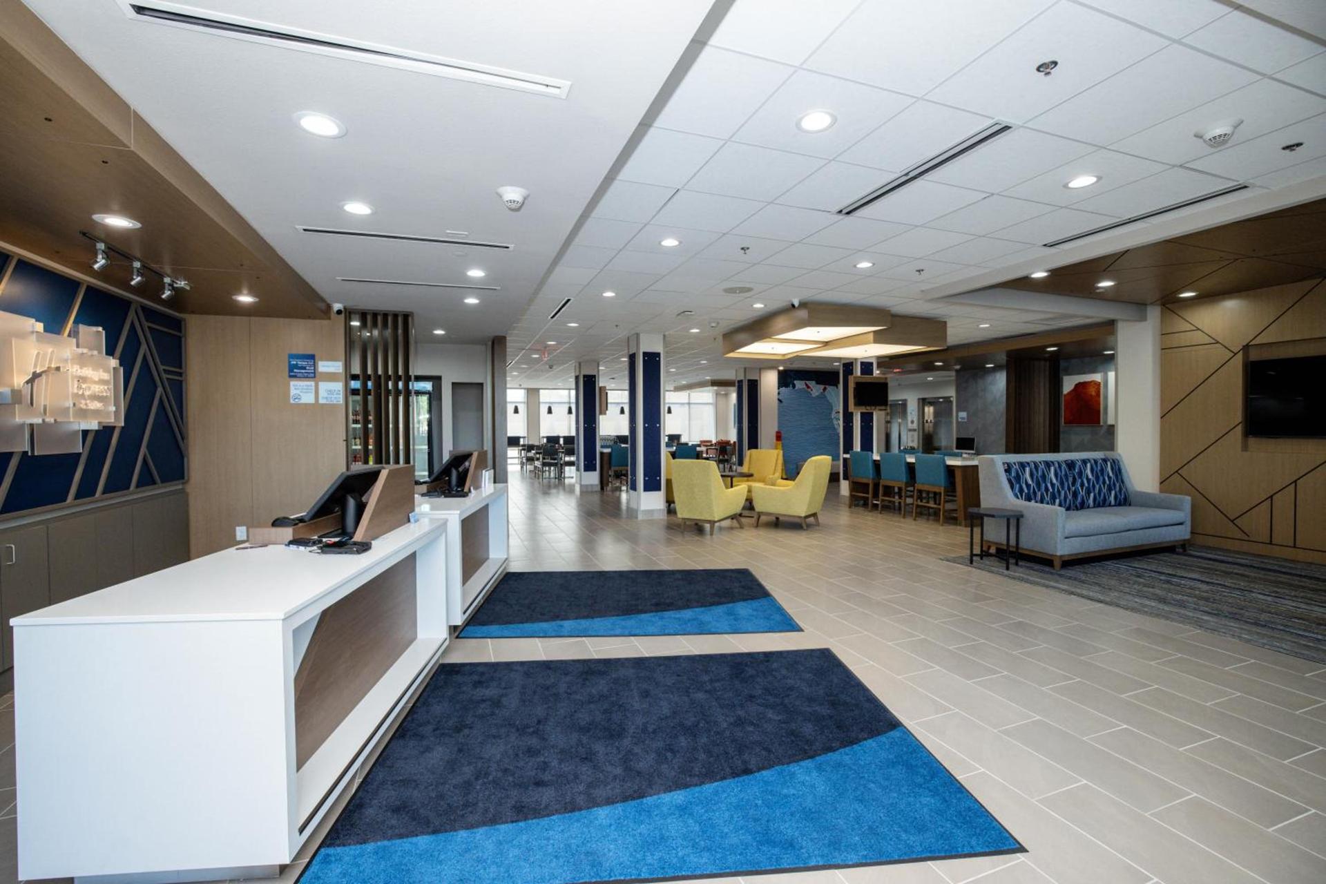 Holiday Inn Express & Suites Tampa Stadium - Airport Area by IHG photo 22