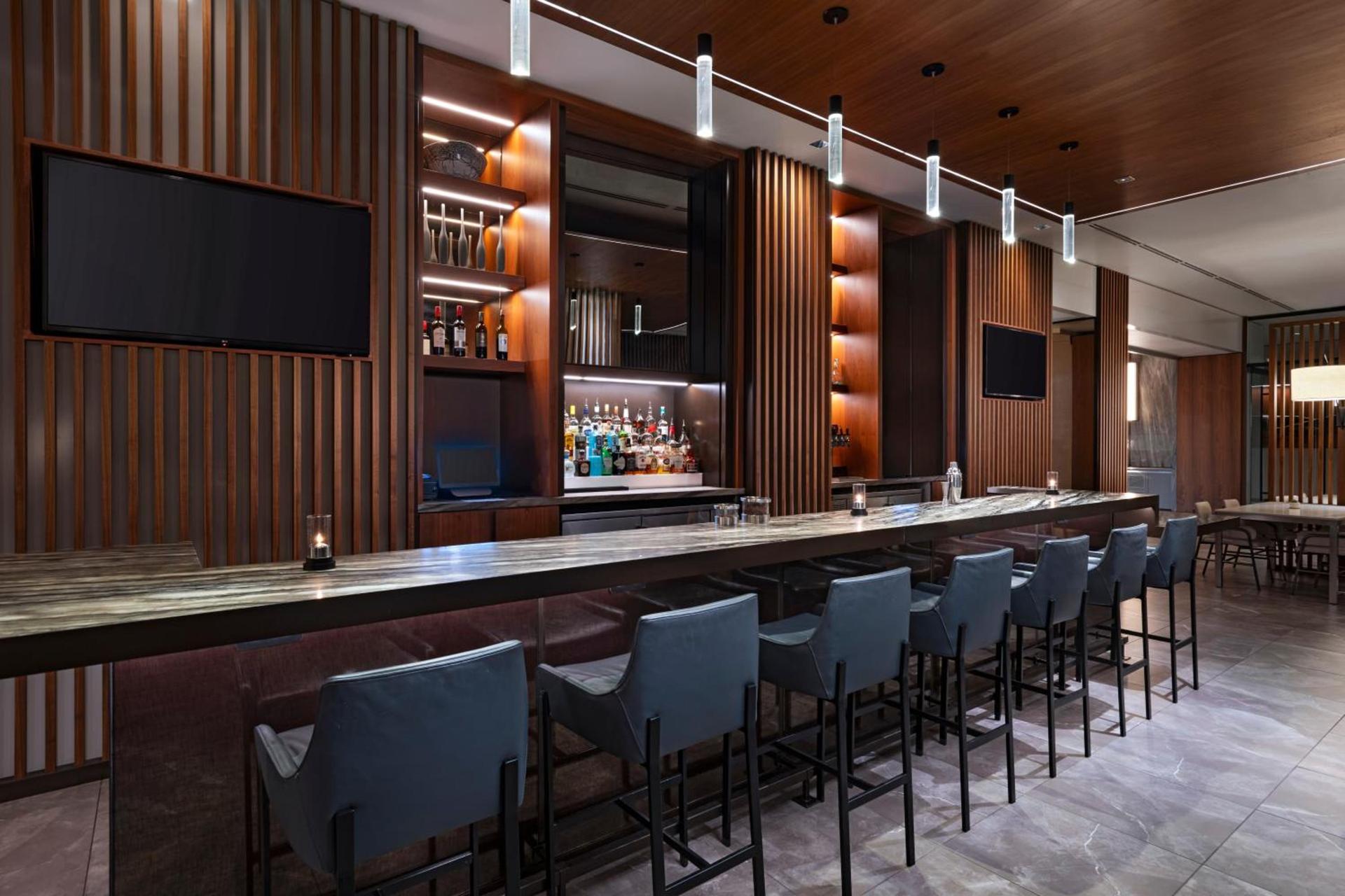 AC Hotel Houston Downtown photo 3