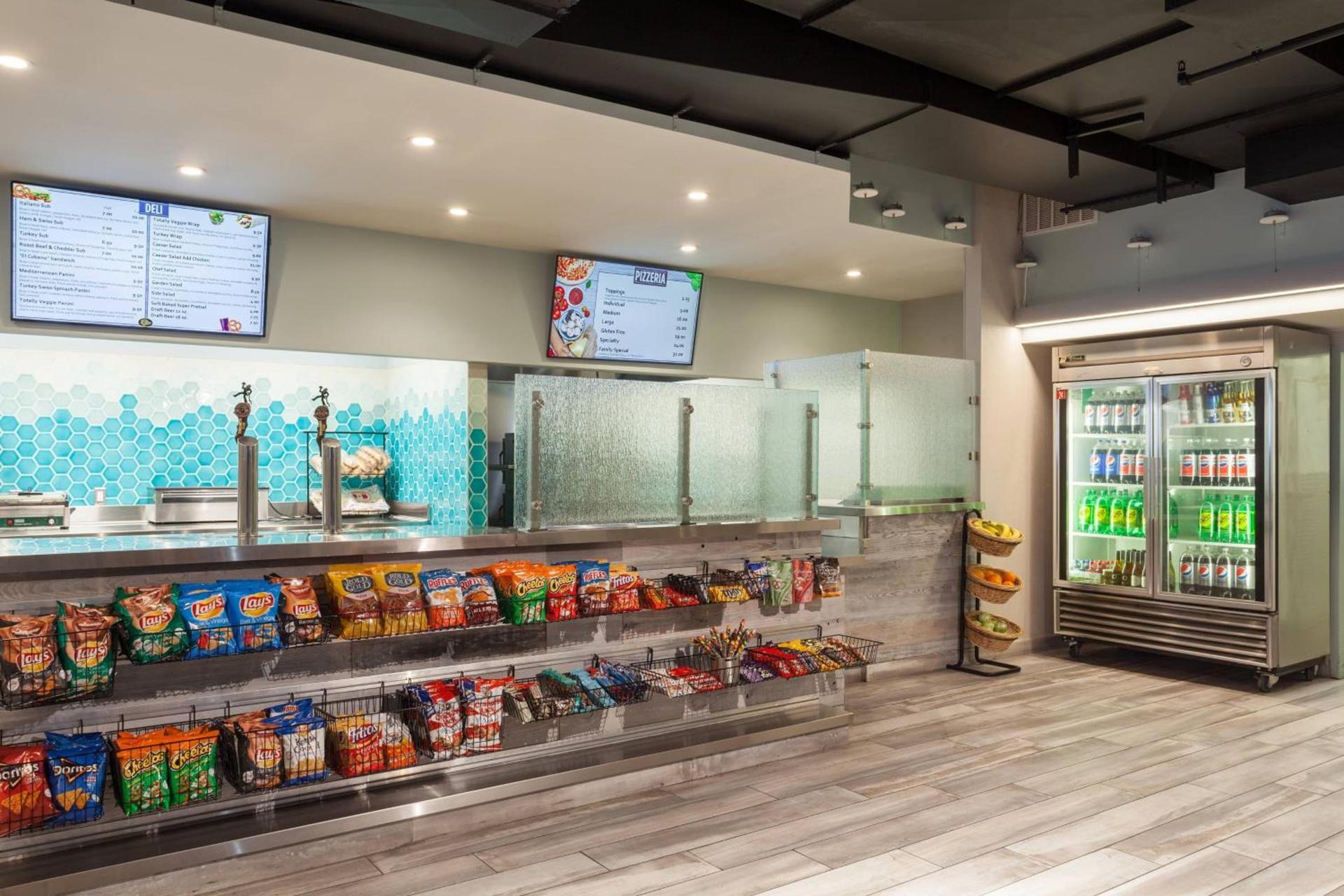 Fairfield Inn & Suites by Marriott Orlando Lake Buena Vista in the Marriott Village photo 25