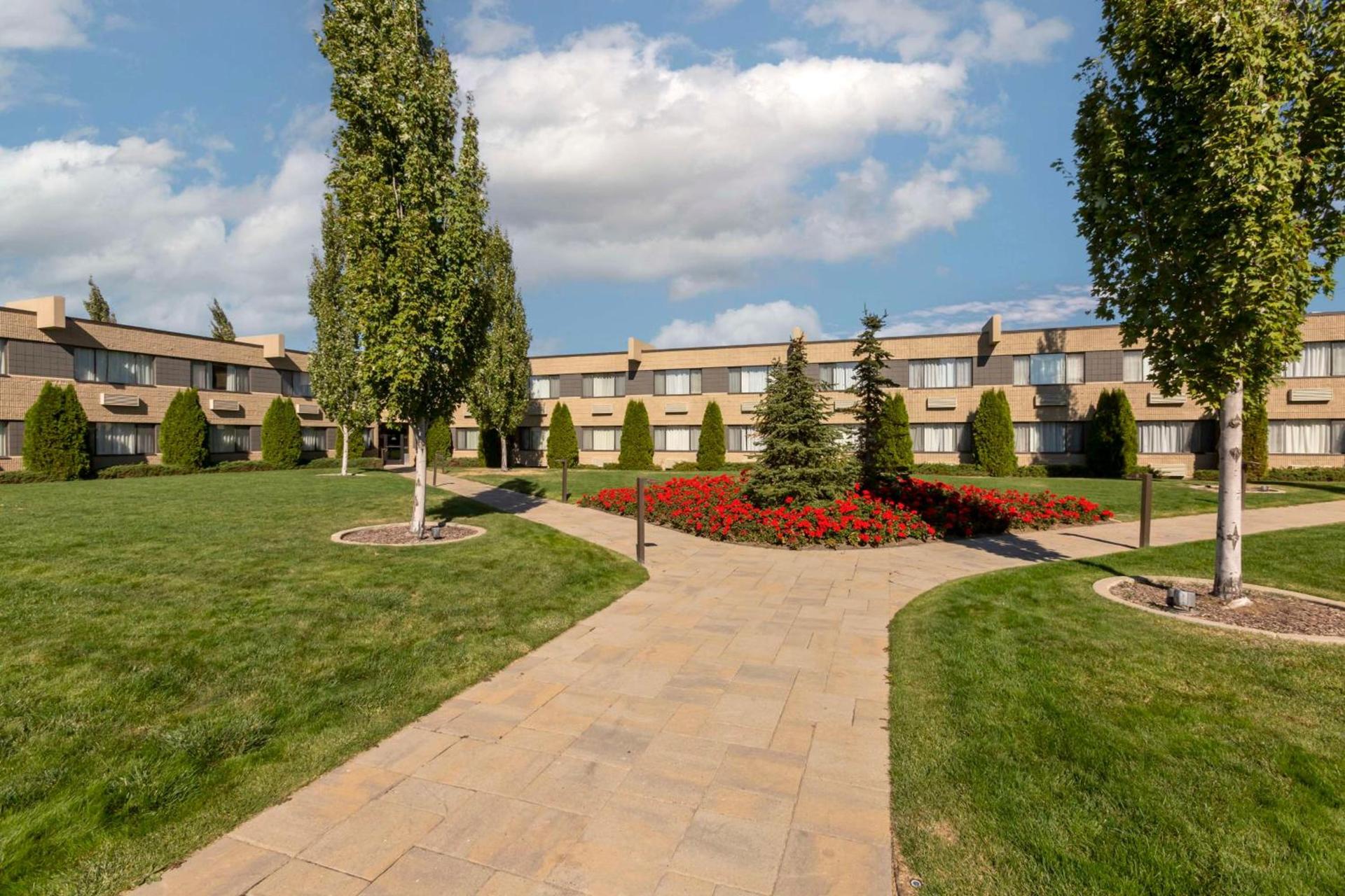 Best Western Plus University Inn photo 32