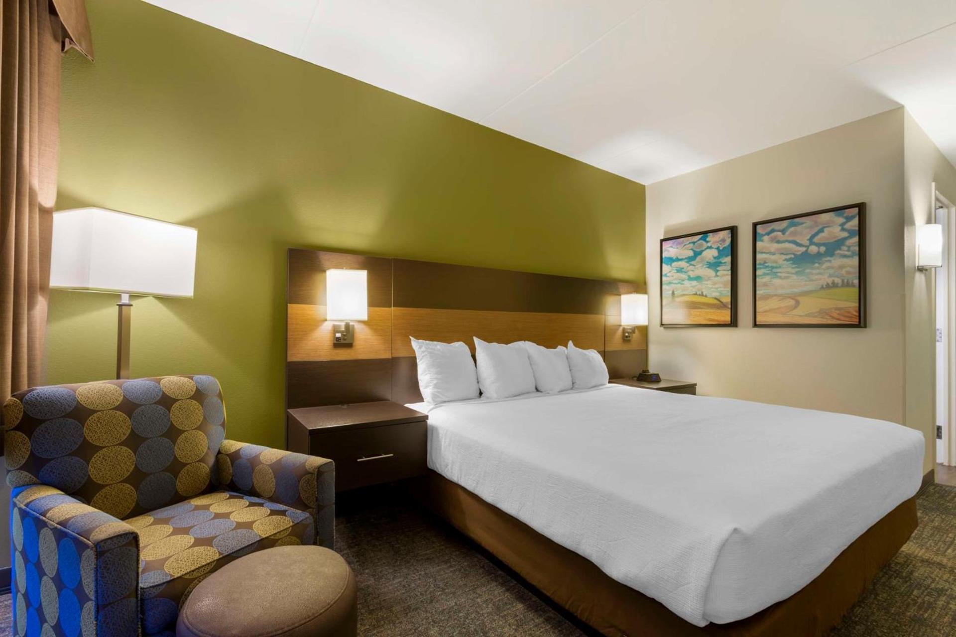 Best Western Plus University Inn photo 12