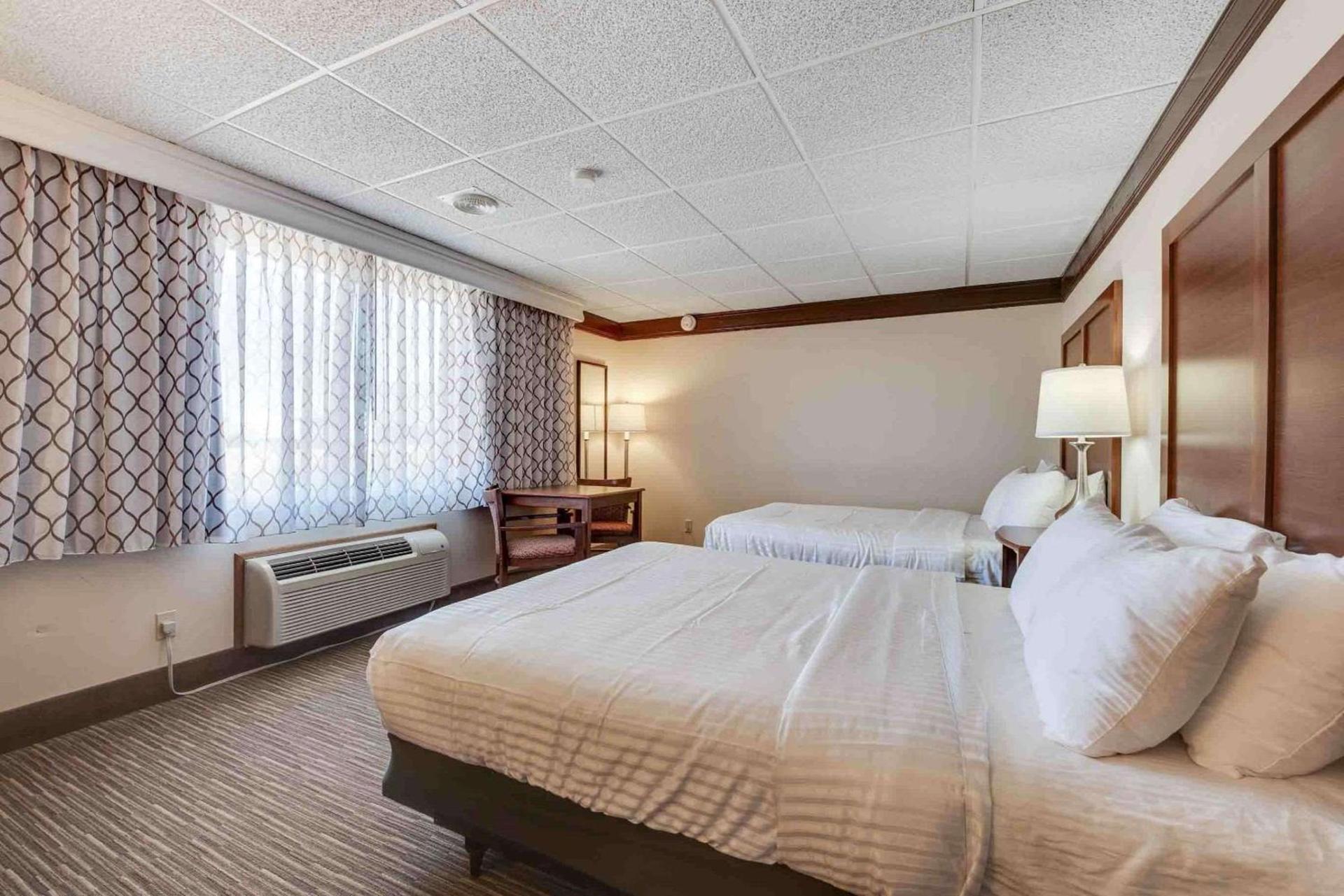 Best Western Movie Manor photo 4