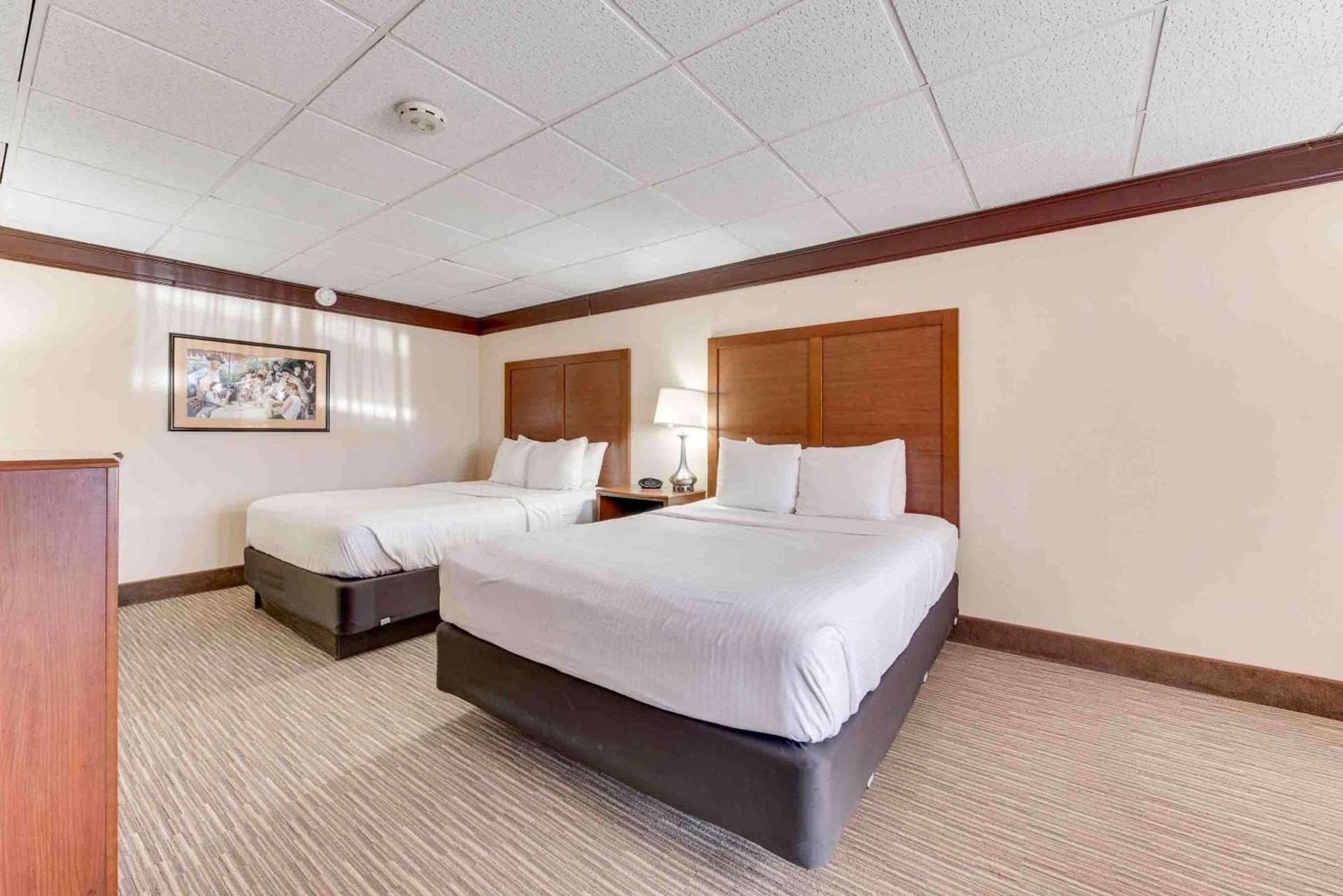 Best Western Movie Manor photo 19