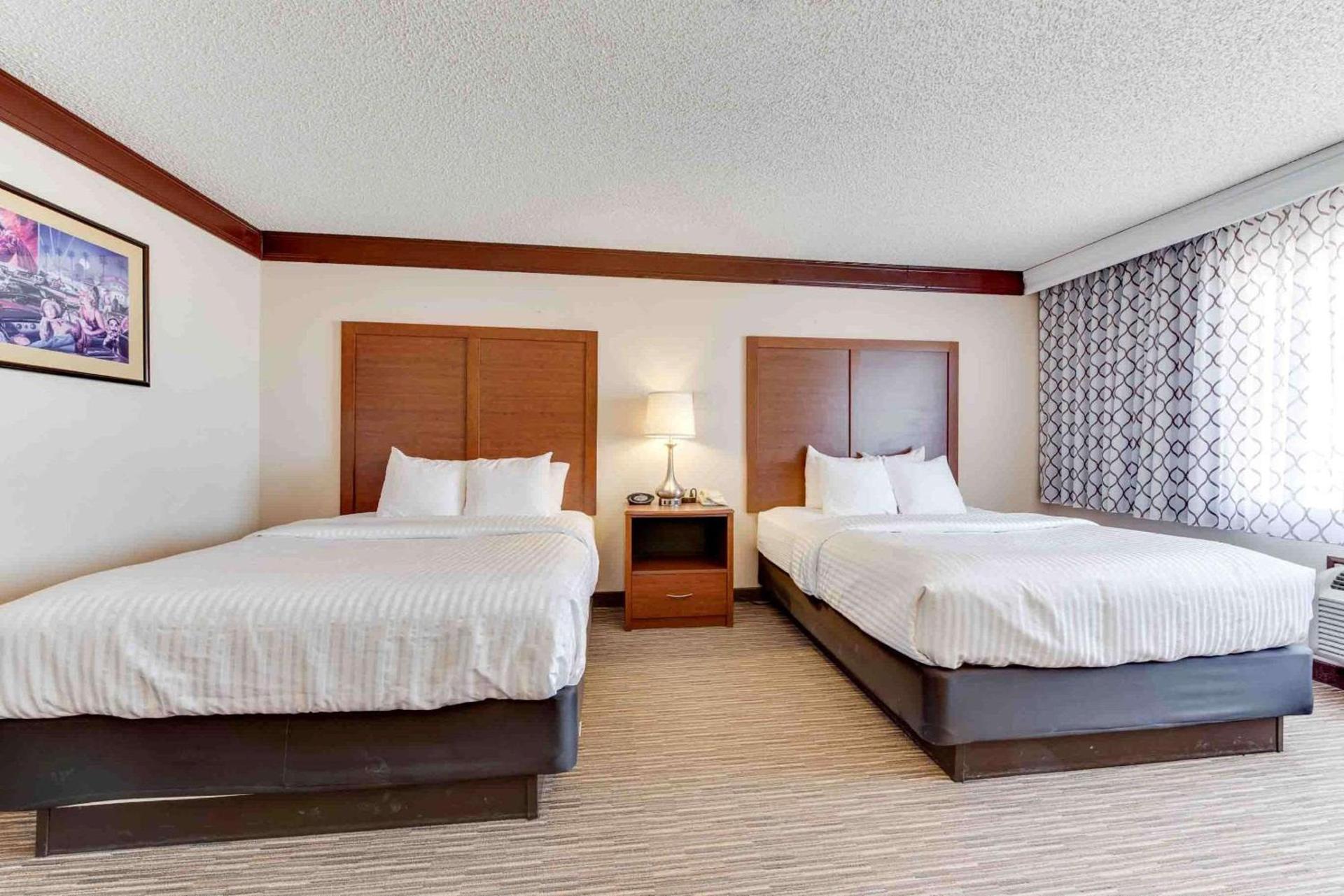 Best Western Movie Manor photo 28