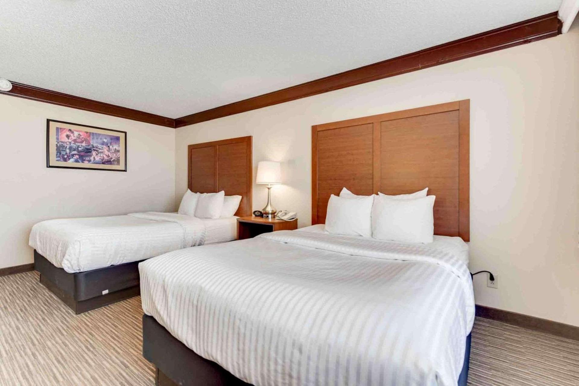Best Western Movie Manor photo 31