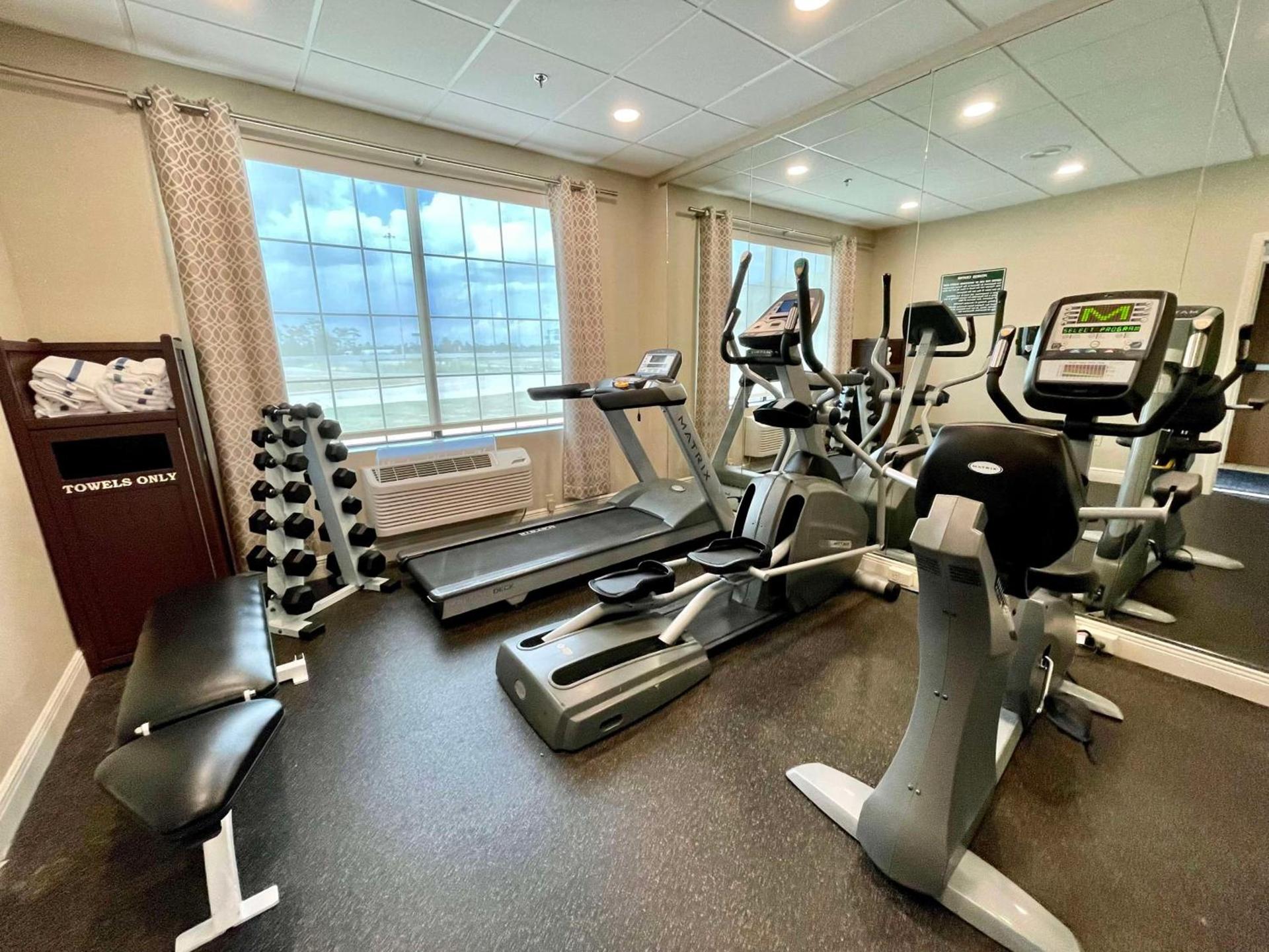 Best Western Plus Executive Hotel & Suites photo 6