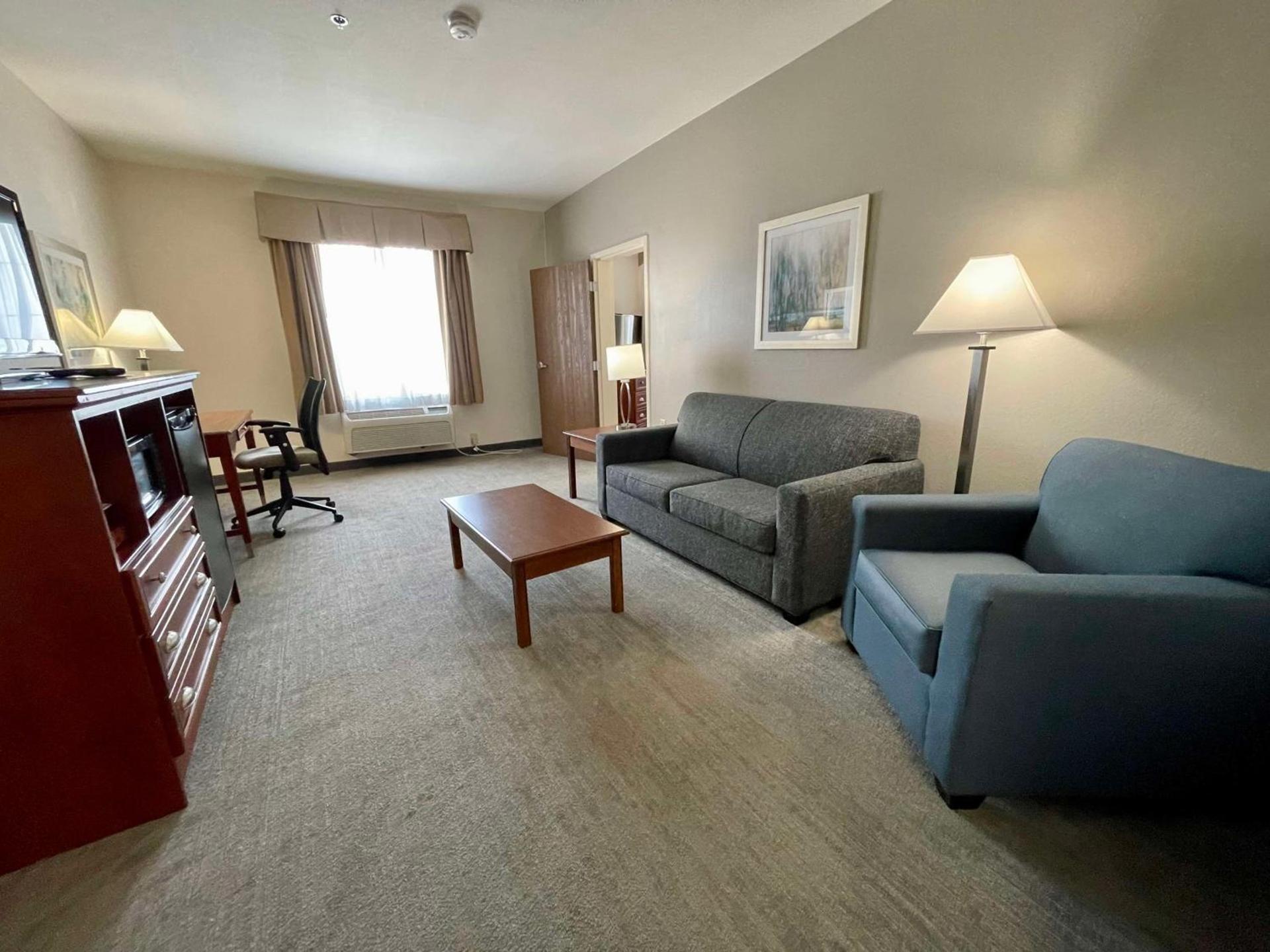Best Western Plus Executive Hotel & Suites photo 15