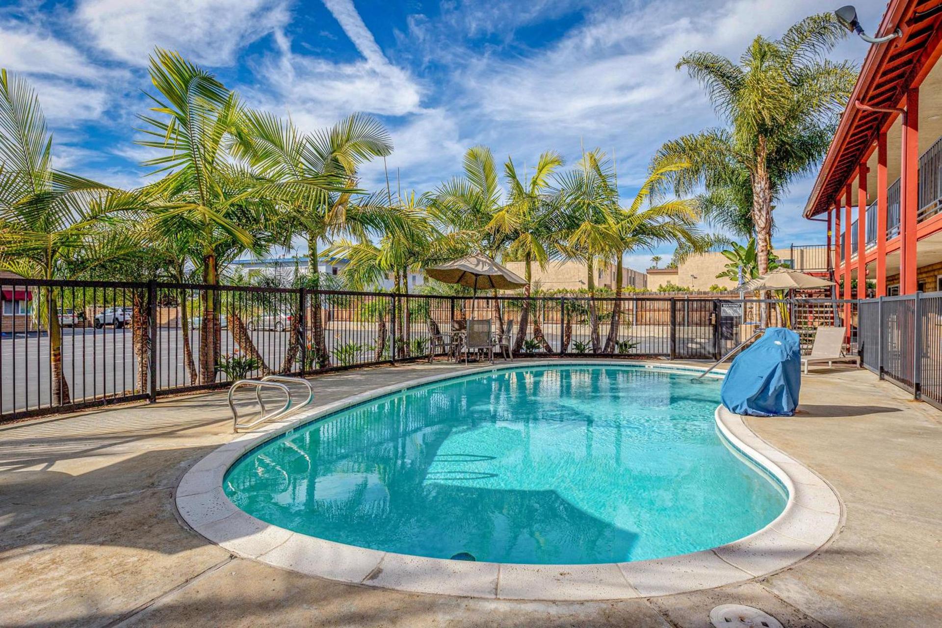 Motel 6 Carlsbad, Ca- North photo 70