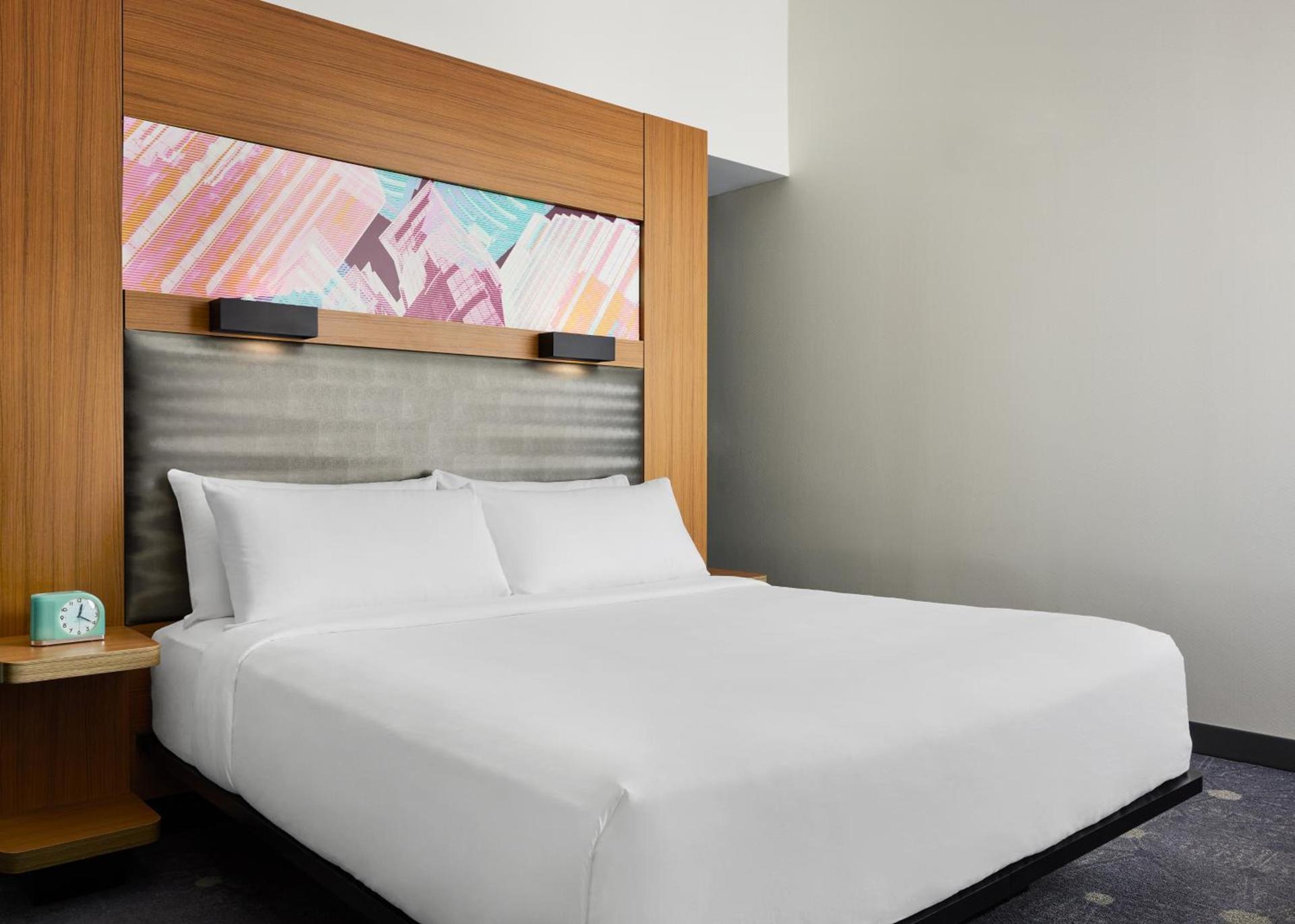 Aloft by Marriott Leawood-Overland Park photo 10