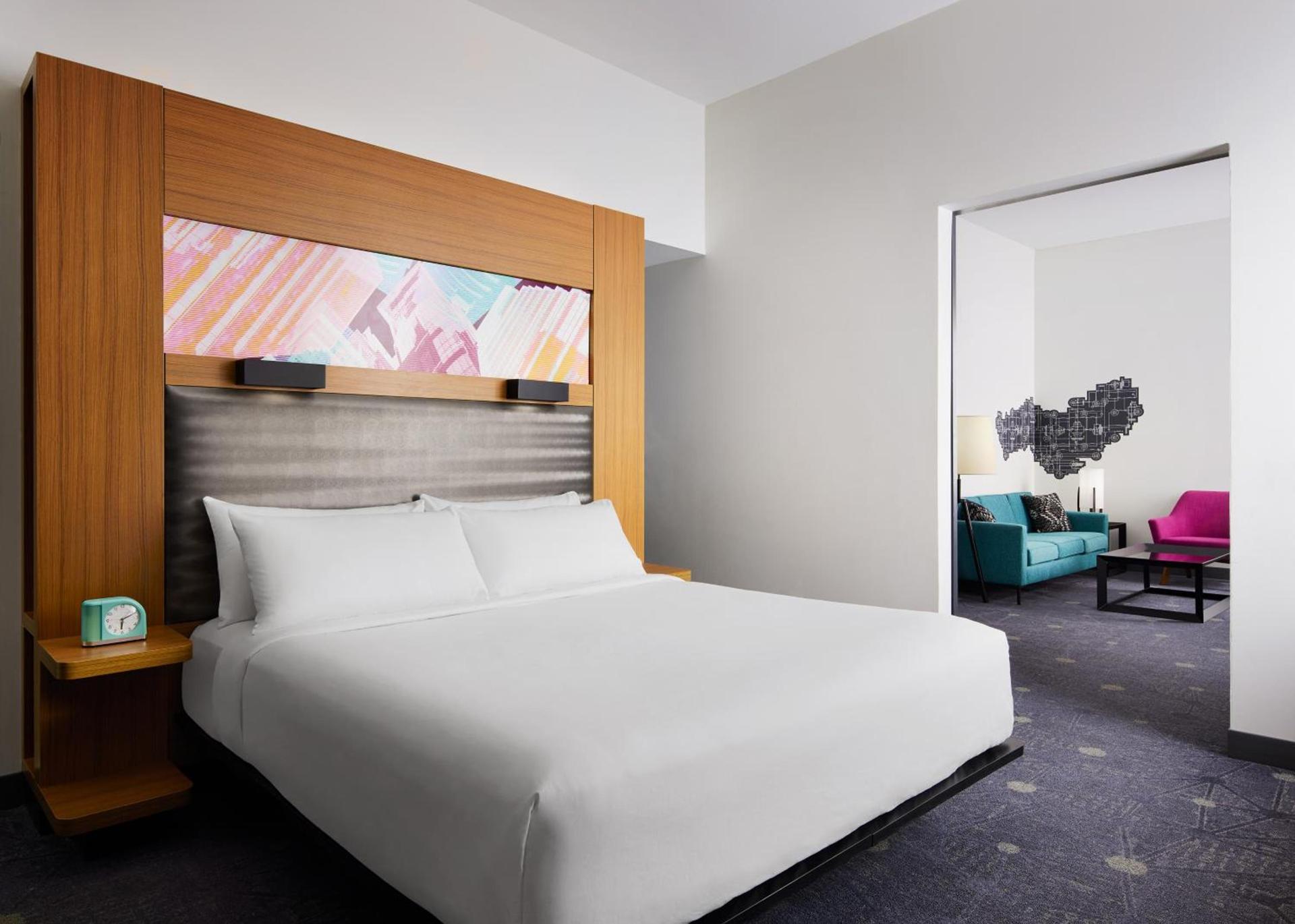 Aloft by Marriott Leawood-Overland Park photo 12