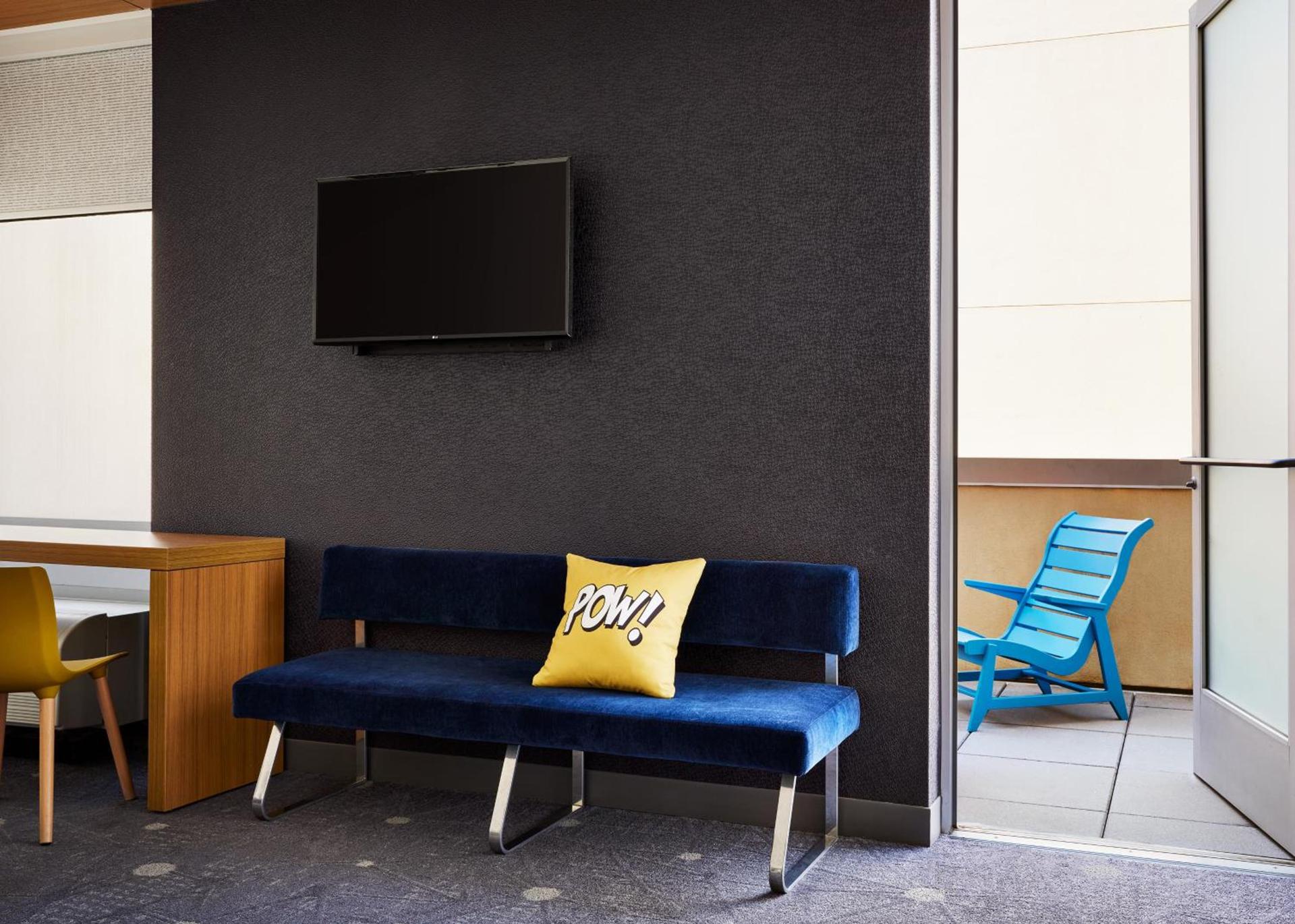 Aloft by Marriott Leawood-Overland Park photo 14