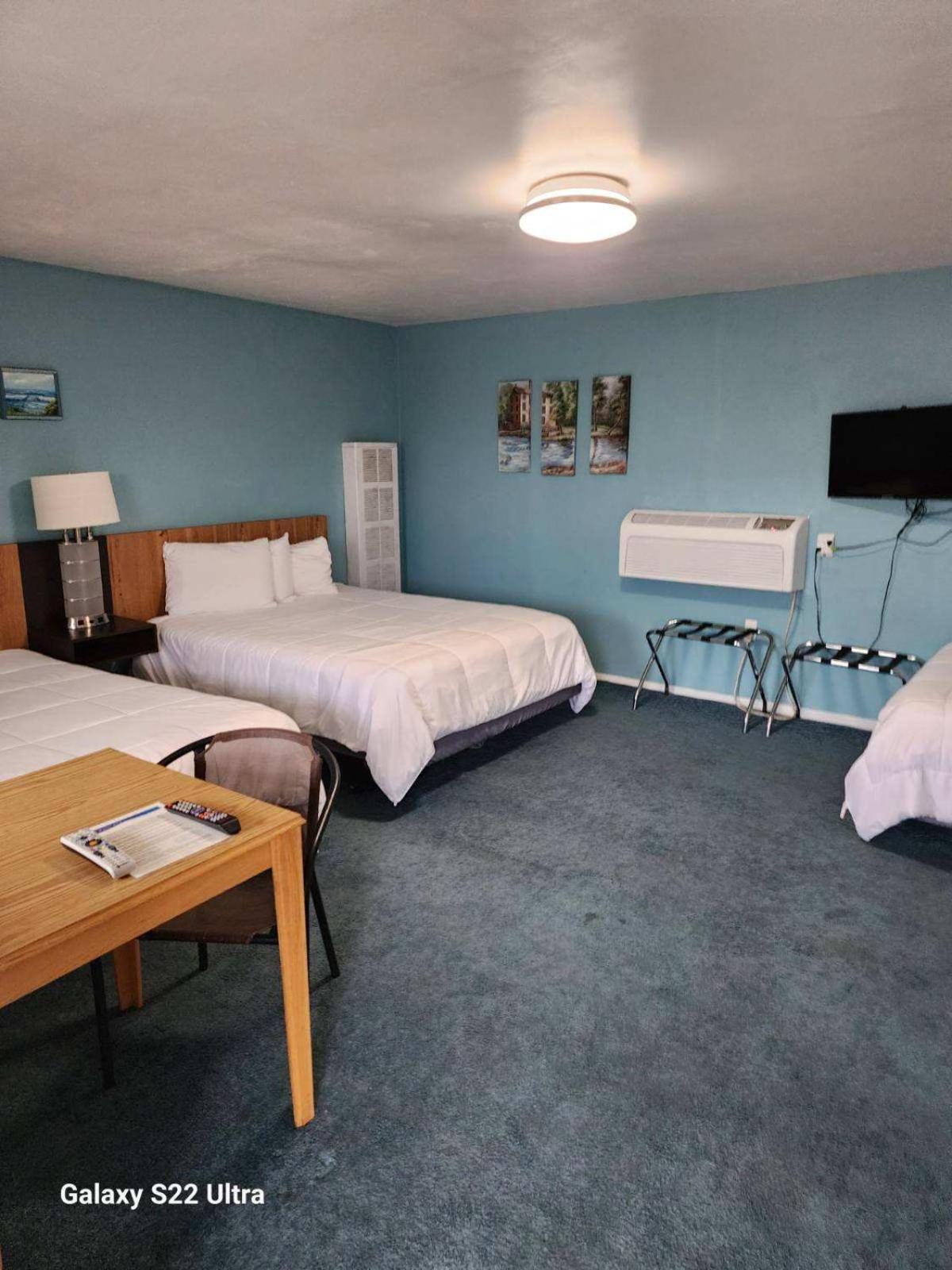 Rose's Motel photo 57
