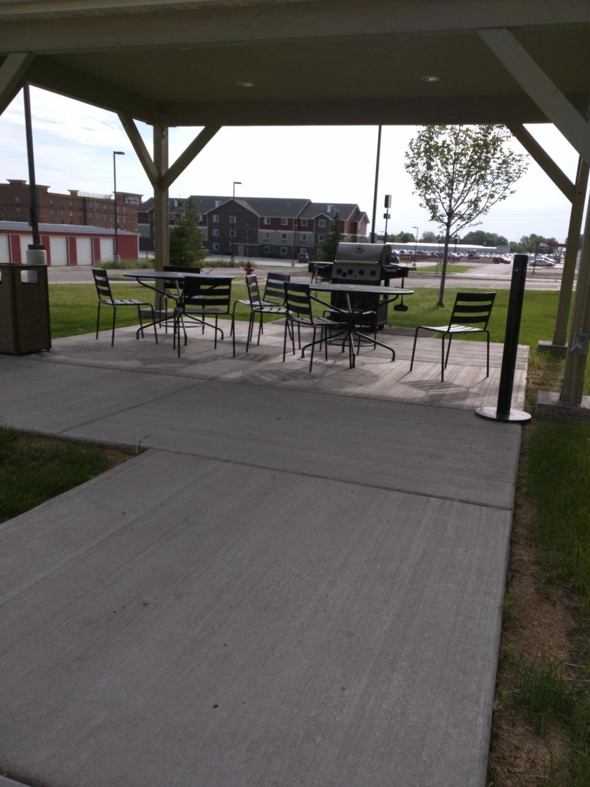 Microtel Inn & Suites by Wyndham Minot photo 33