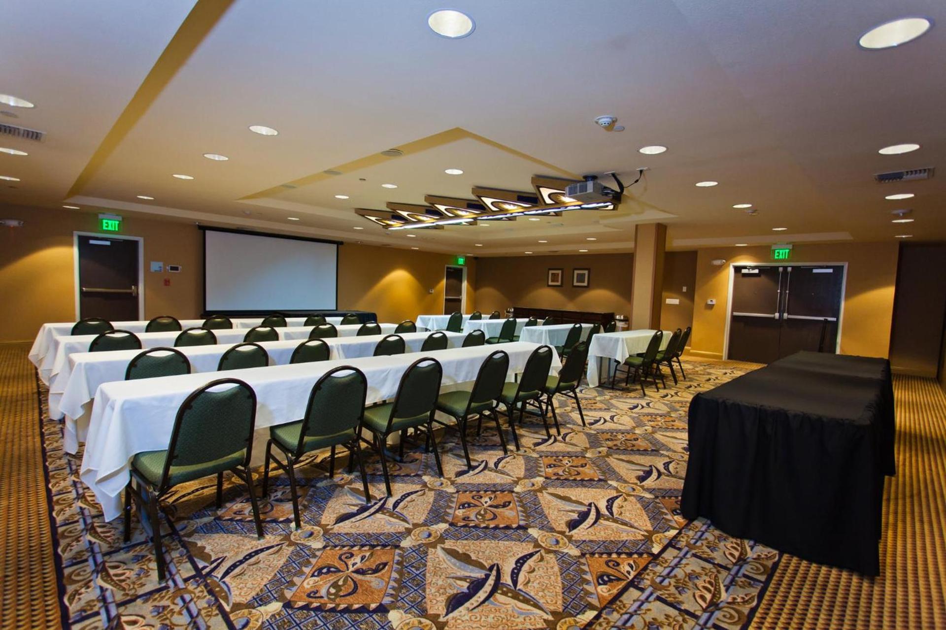 Holiday Inn Express & Suites Sacramento NE Cal Expo by IHG photo 51