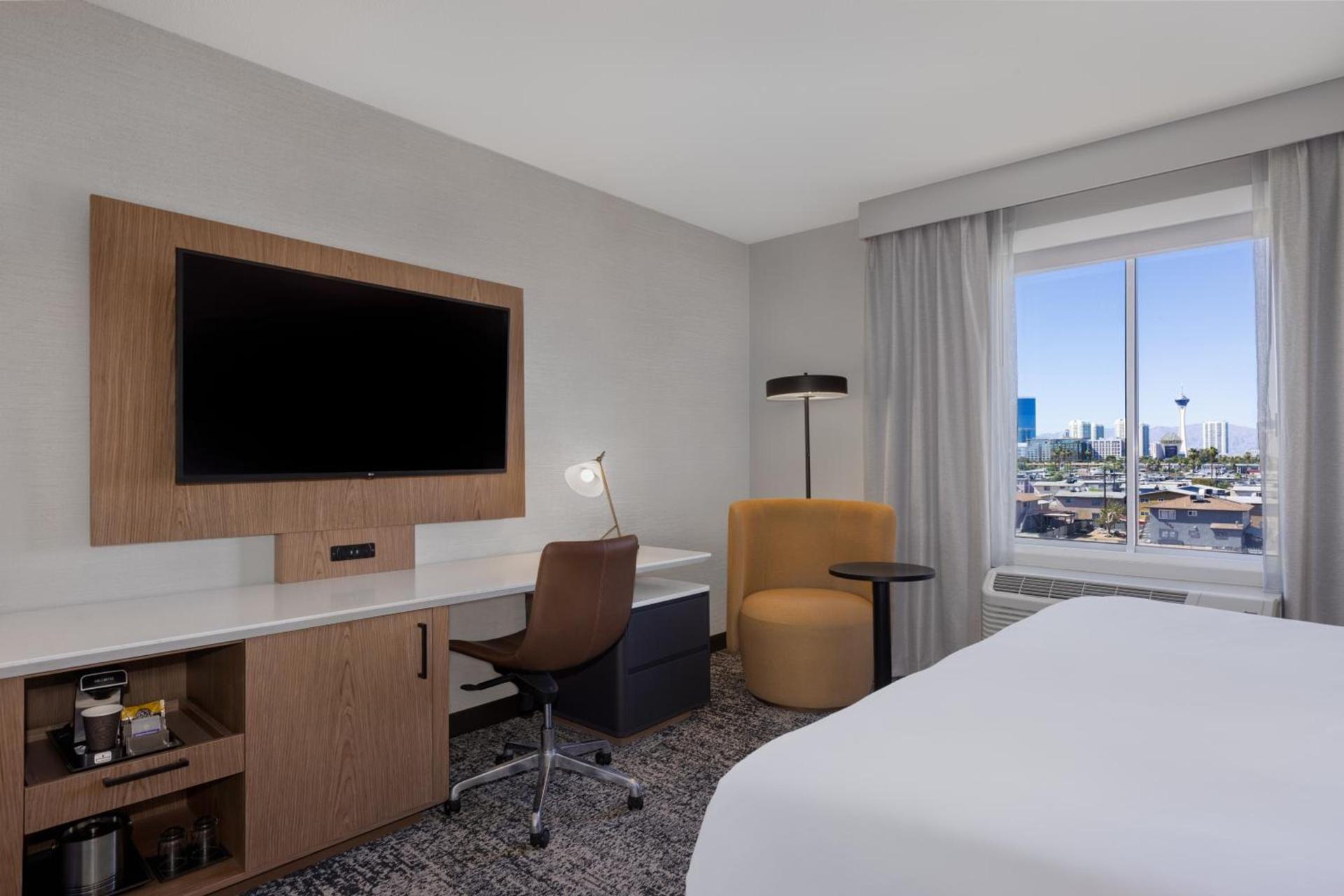DoubleTree by Hilton Las Vegas East Flamingo photo 43