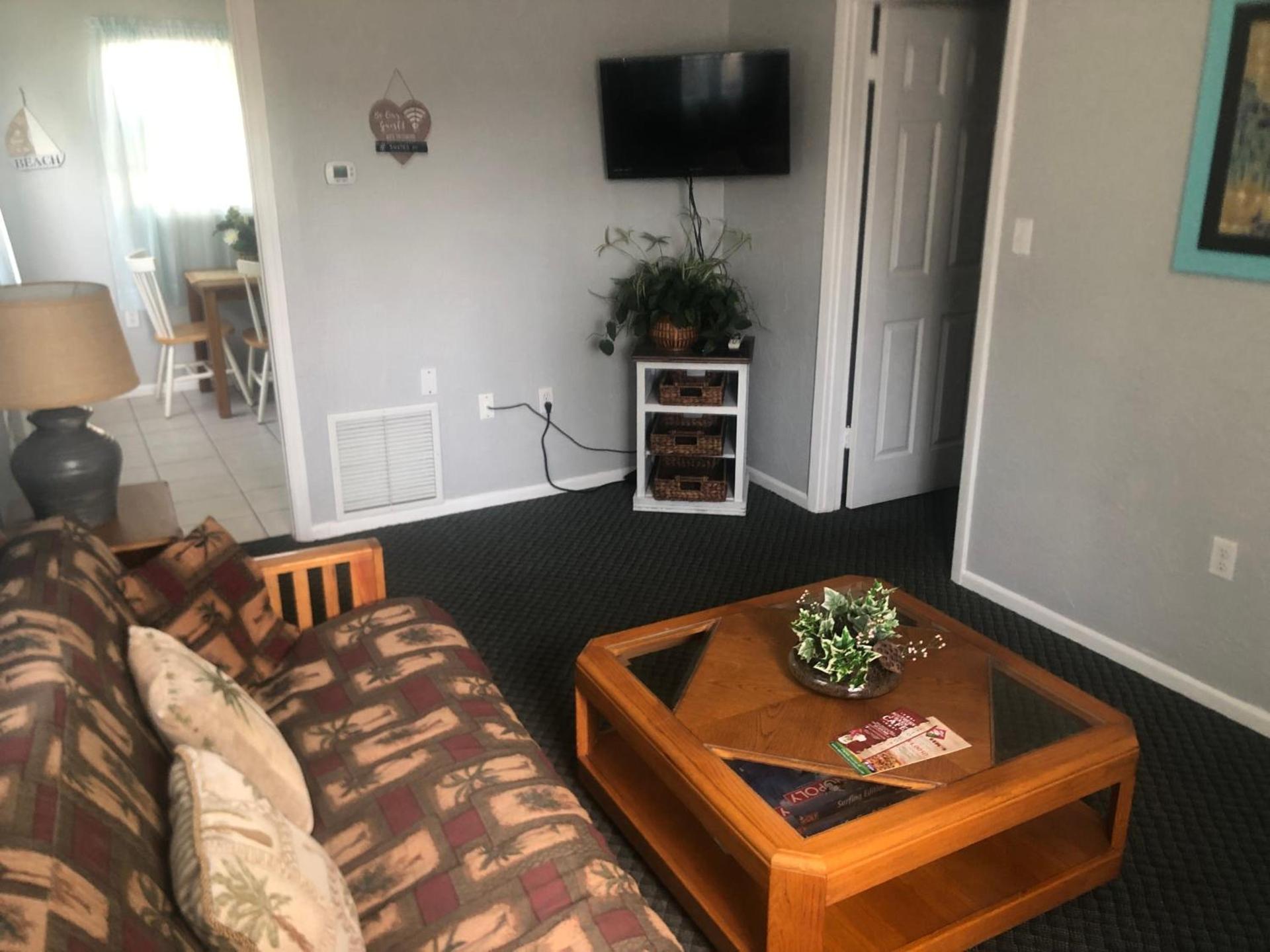 Surfside Suites photo 2