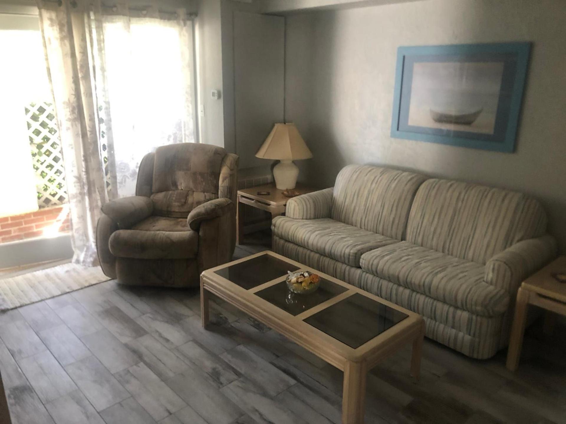 Surfside Suites photo 25