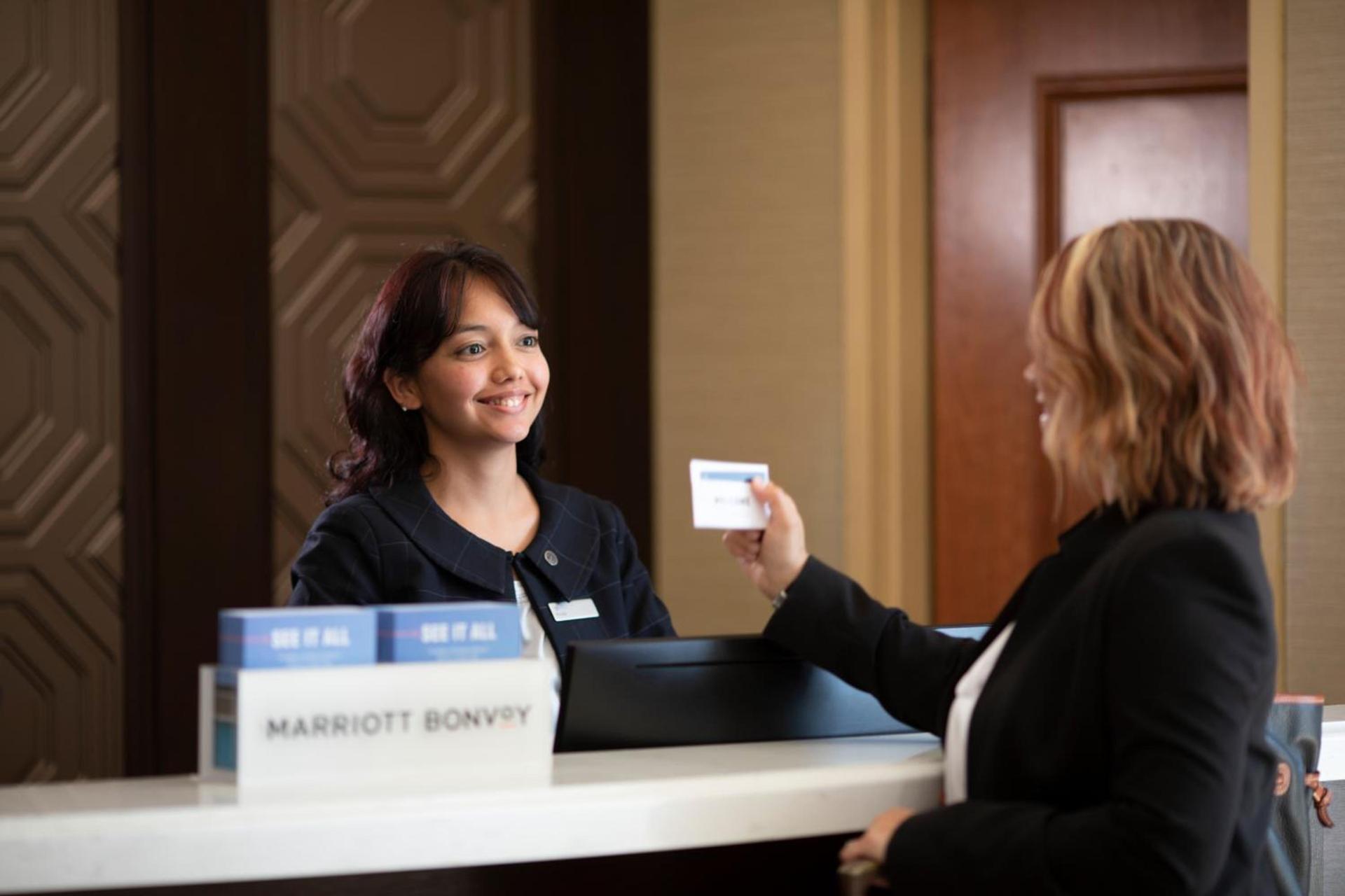 Sheraton Niagara Falls photo 3