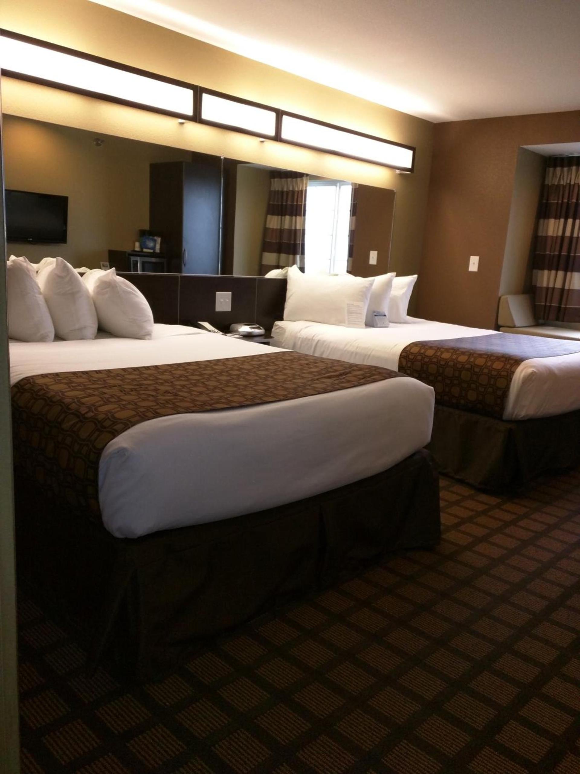 Microtel Inn & Suites by Wyndham Minot photo 35