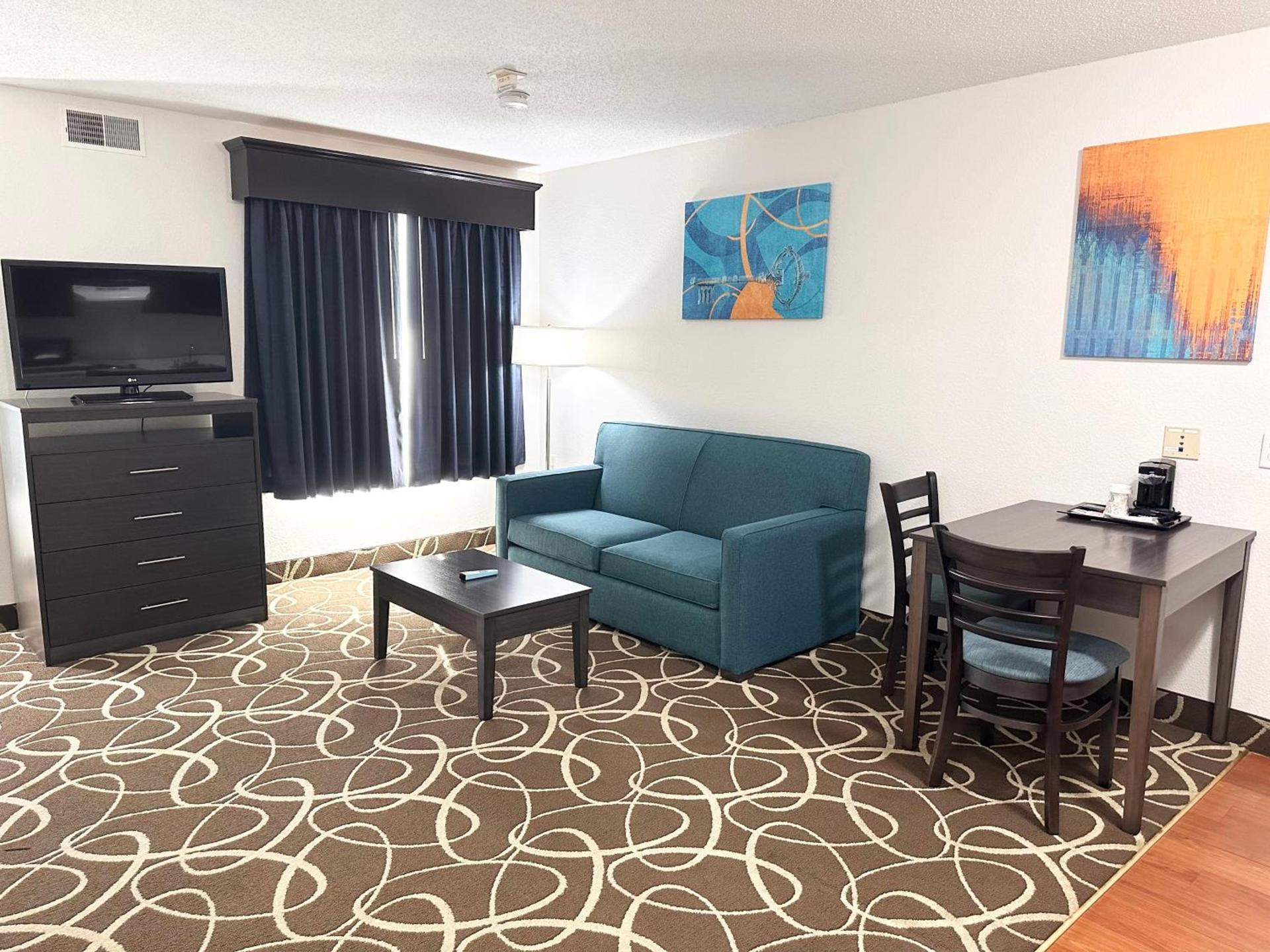 MainStay Suites Madison Airport photo 76