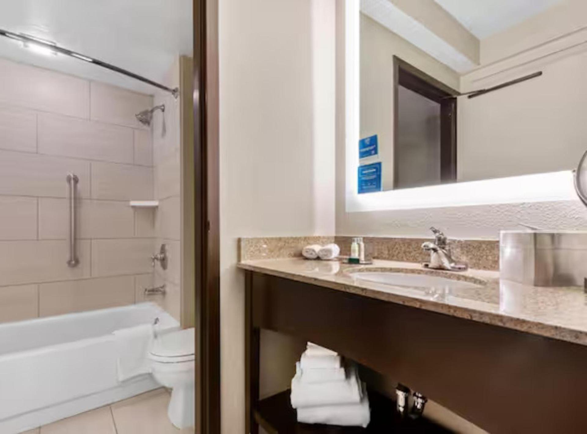 DoubleTree by Hilton Hotel Park City - The Yarrow photo 57