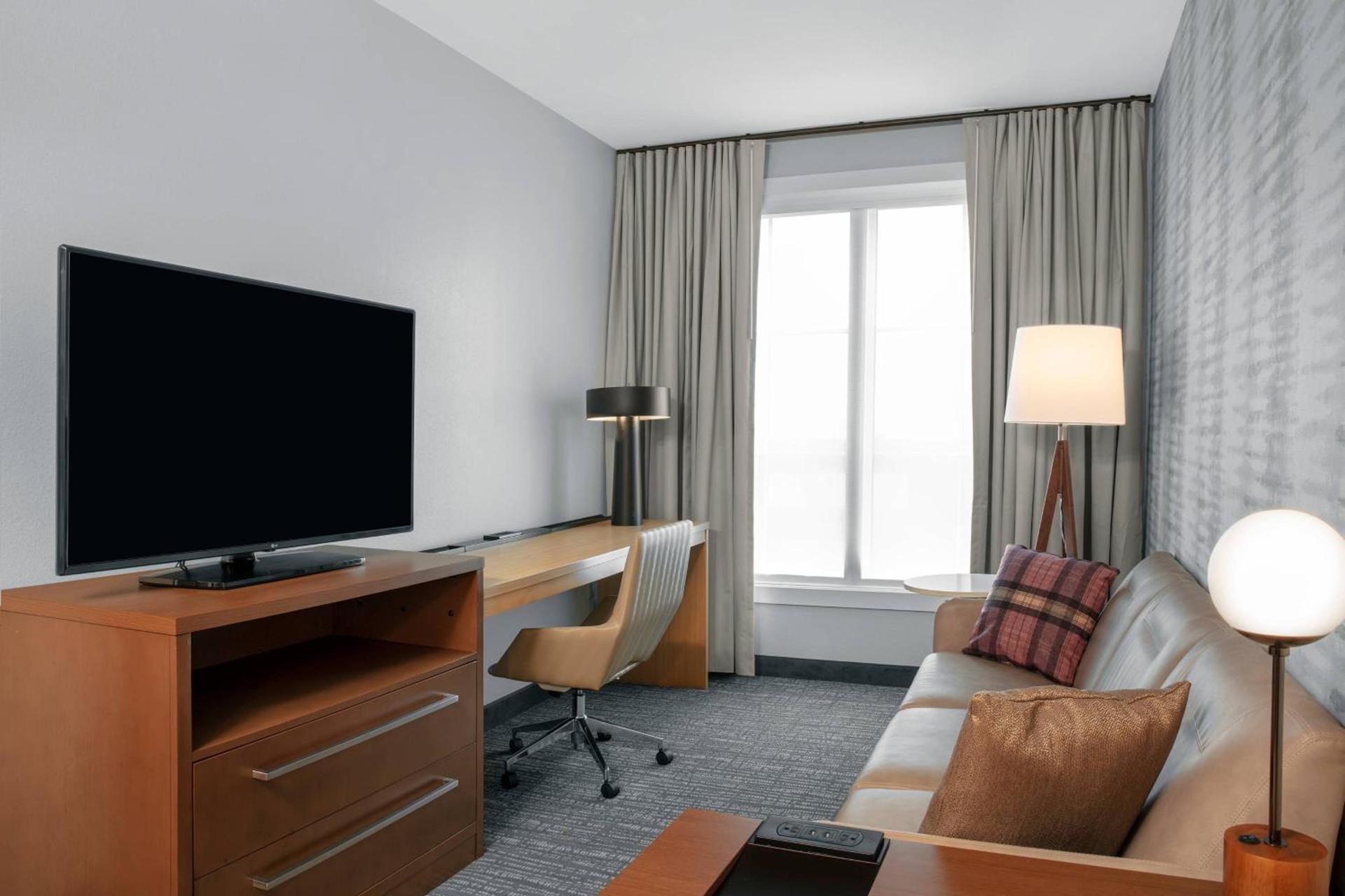 Residence Inn by Marriott Norwalk photo 34