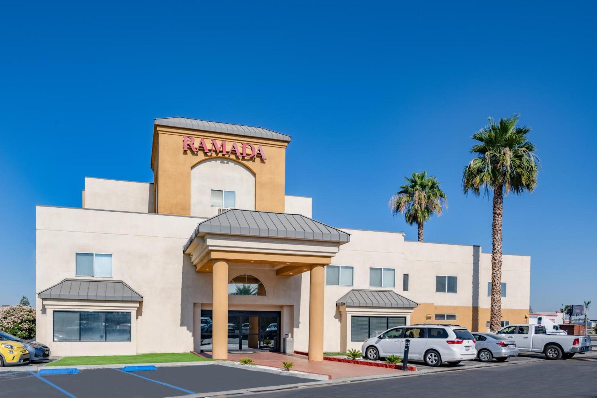 Ramada by Wyndham Bakersfield photo 25