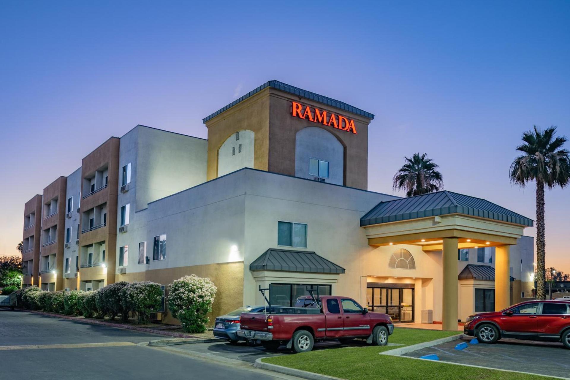 Ramada by Wyndham Bakersfield photo 44