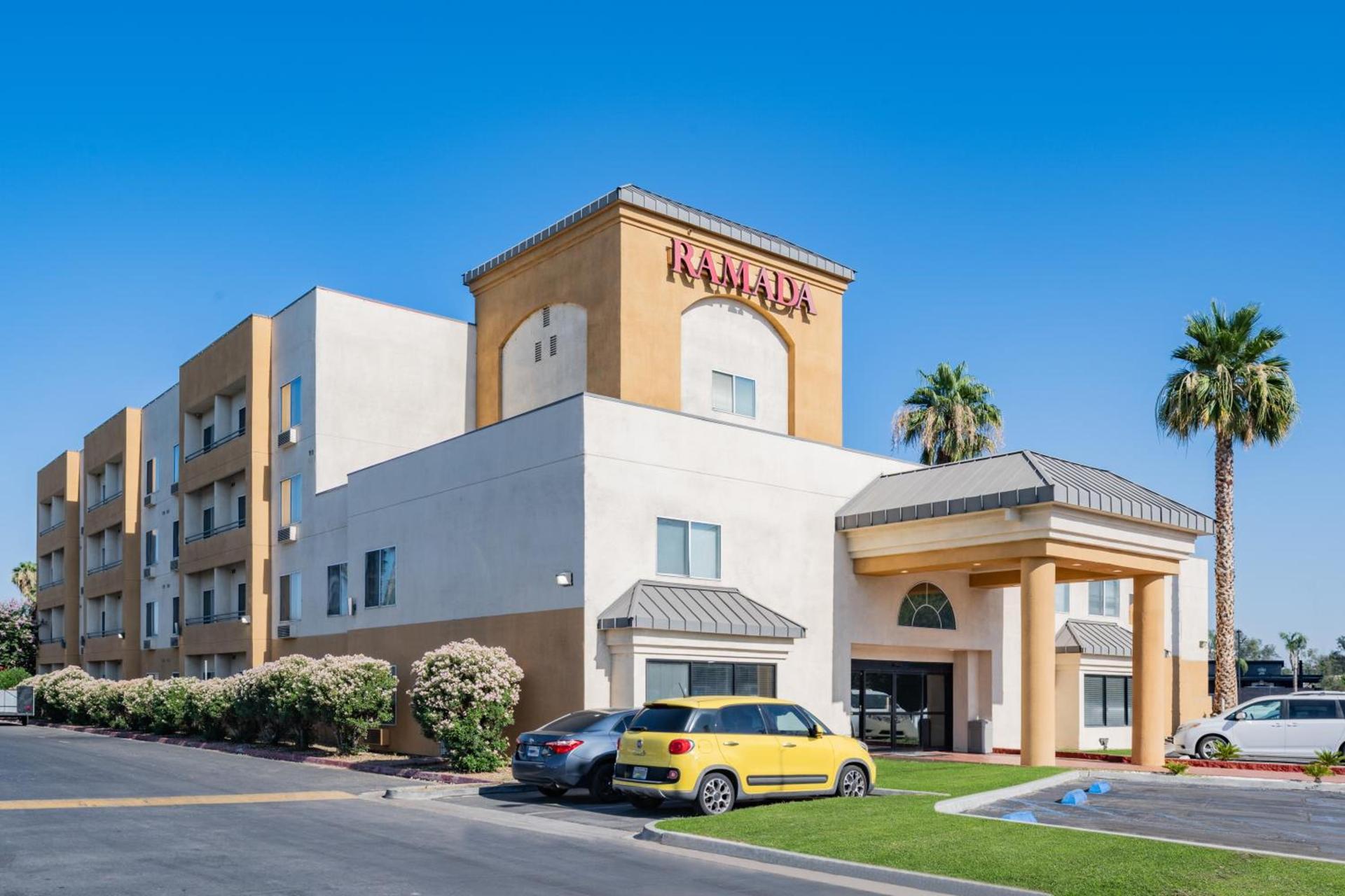 Ramada by Wyndham Bakersfield photo 26