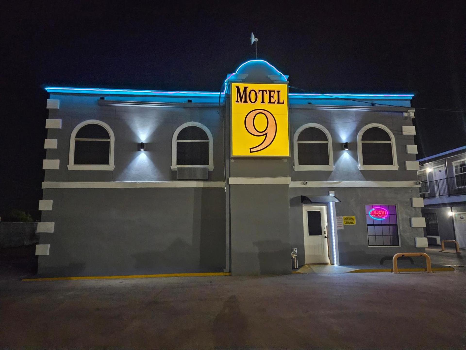 Motel 9 photo 6