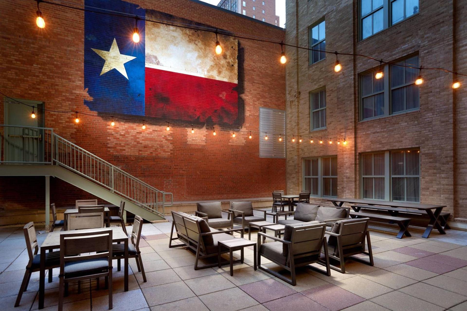 Courtyard Fort Worth Downtown/Blackstone photo 55