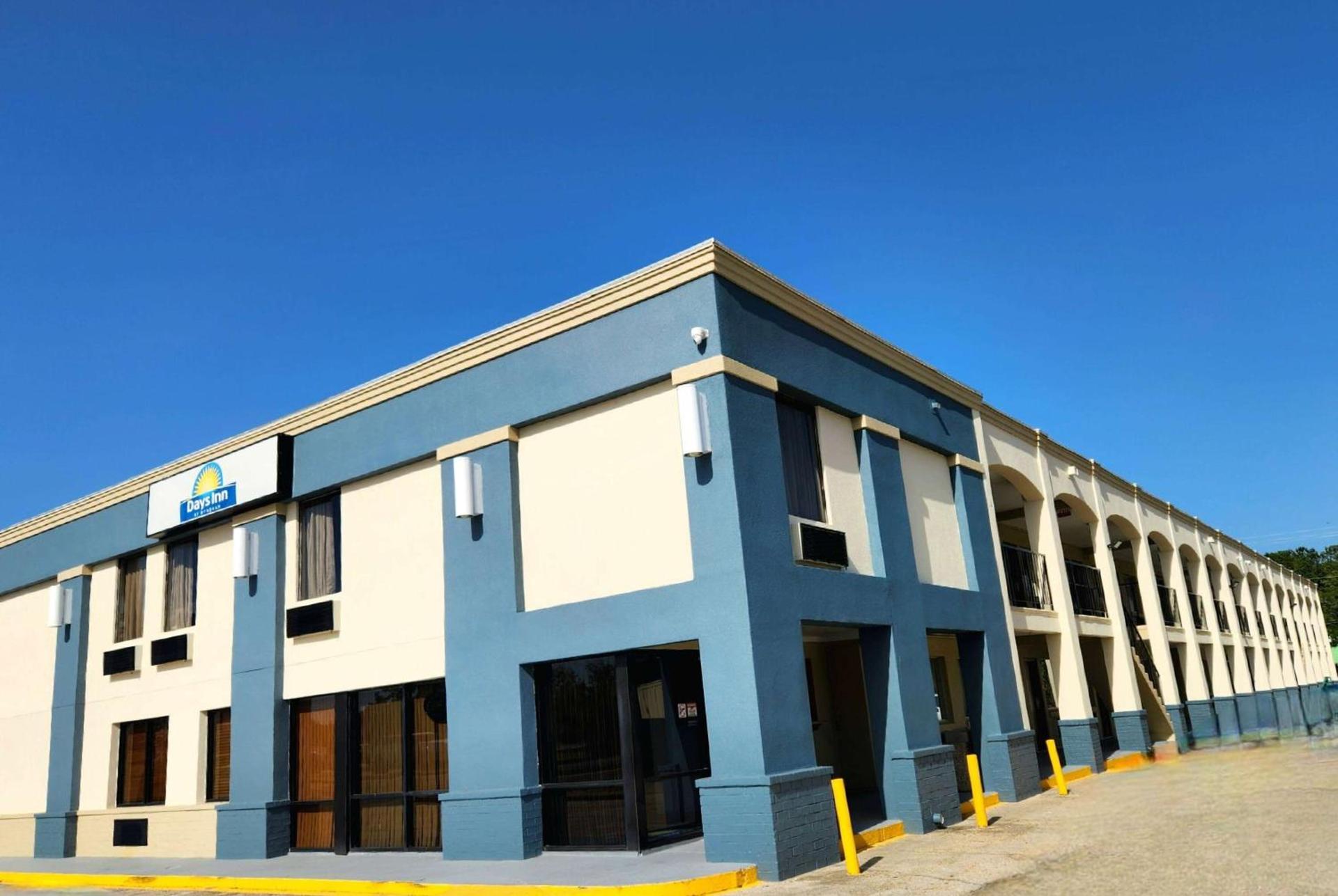 Days Inn by Wyndham Slidell photo 2