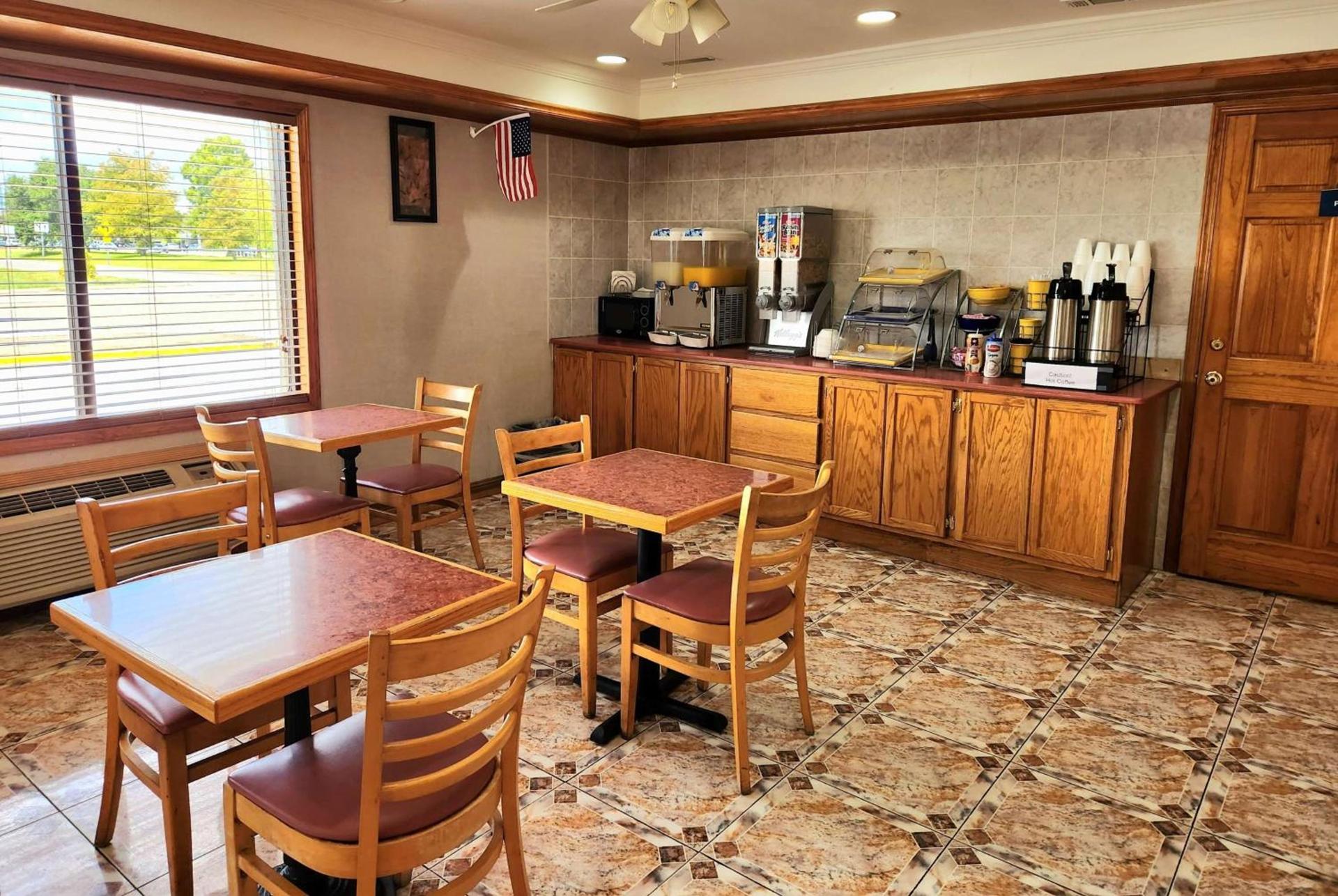 Days Inn by Wyndham Slidell photo 4