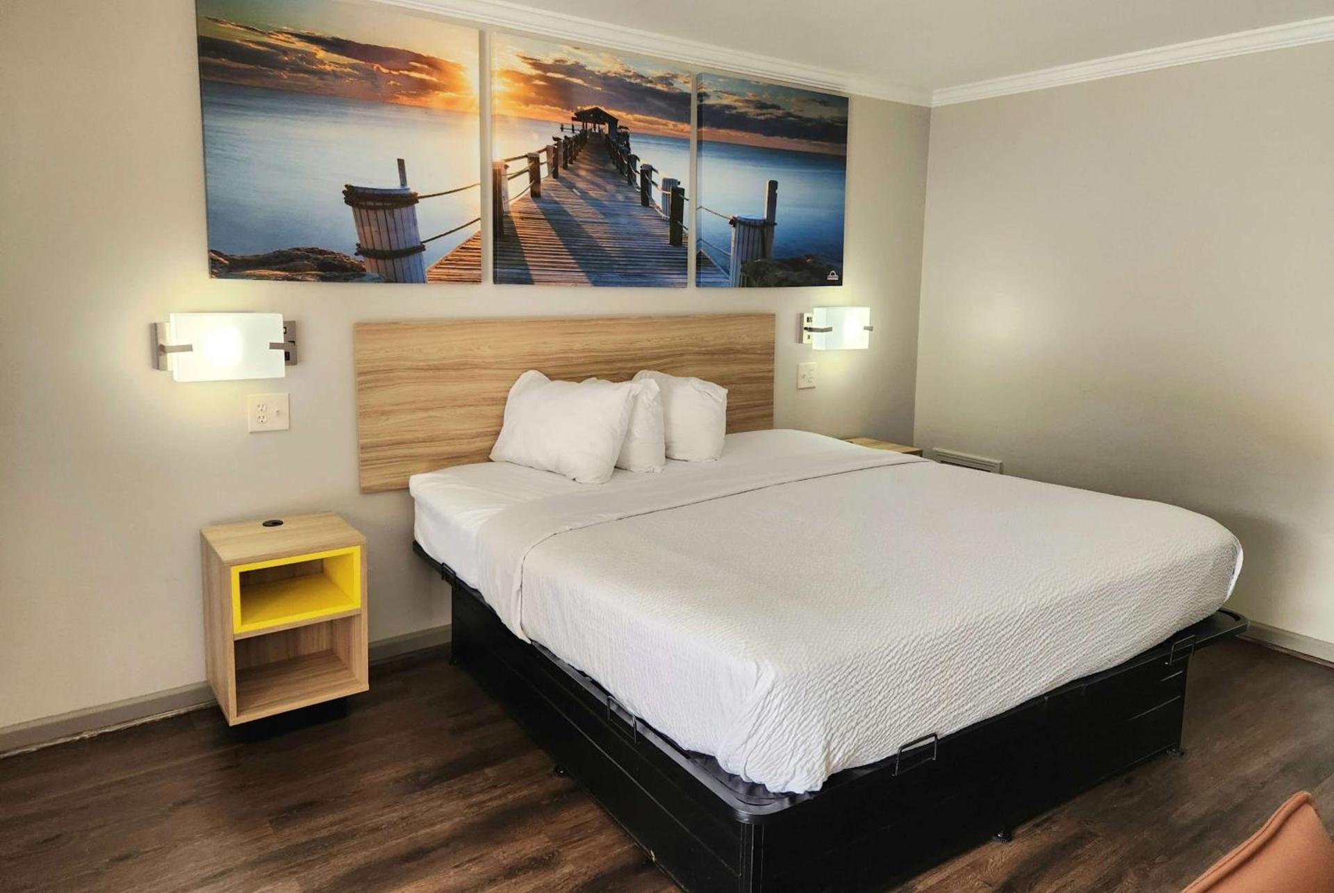Days Inn by Wyndham Slidell photo 37