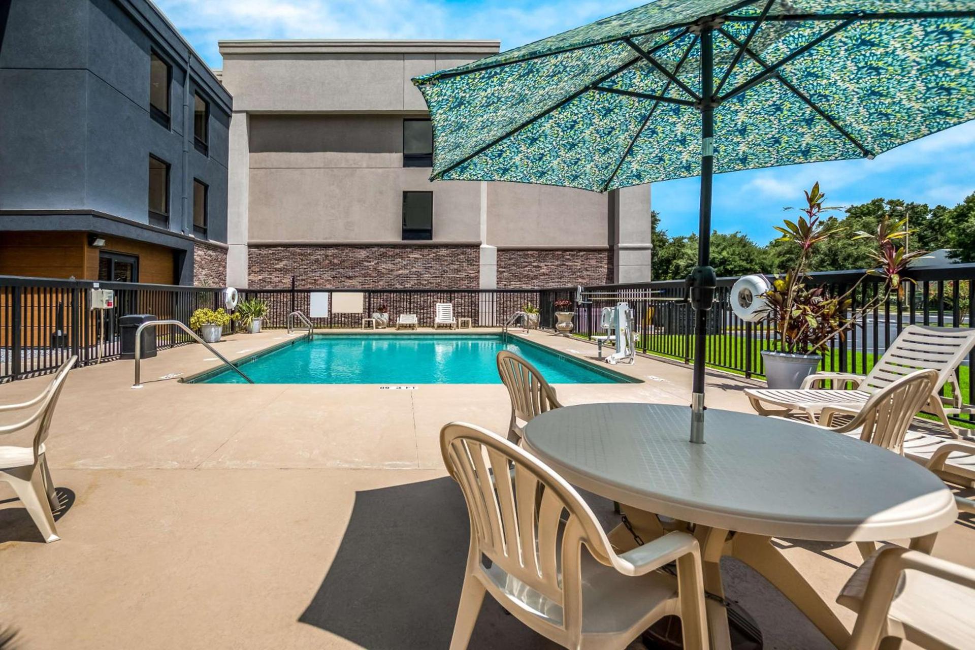 Hampton Inn Winter Haven photo 22