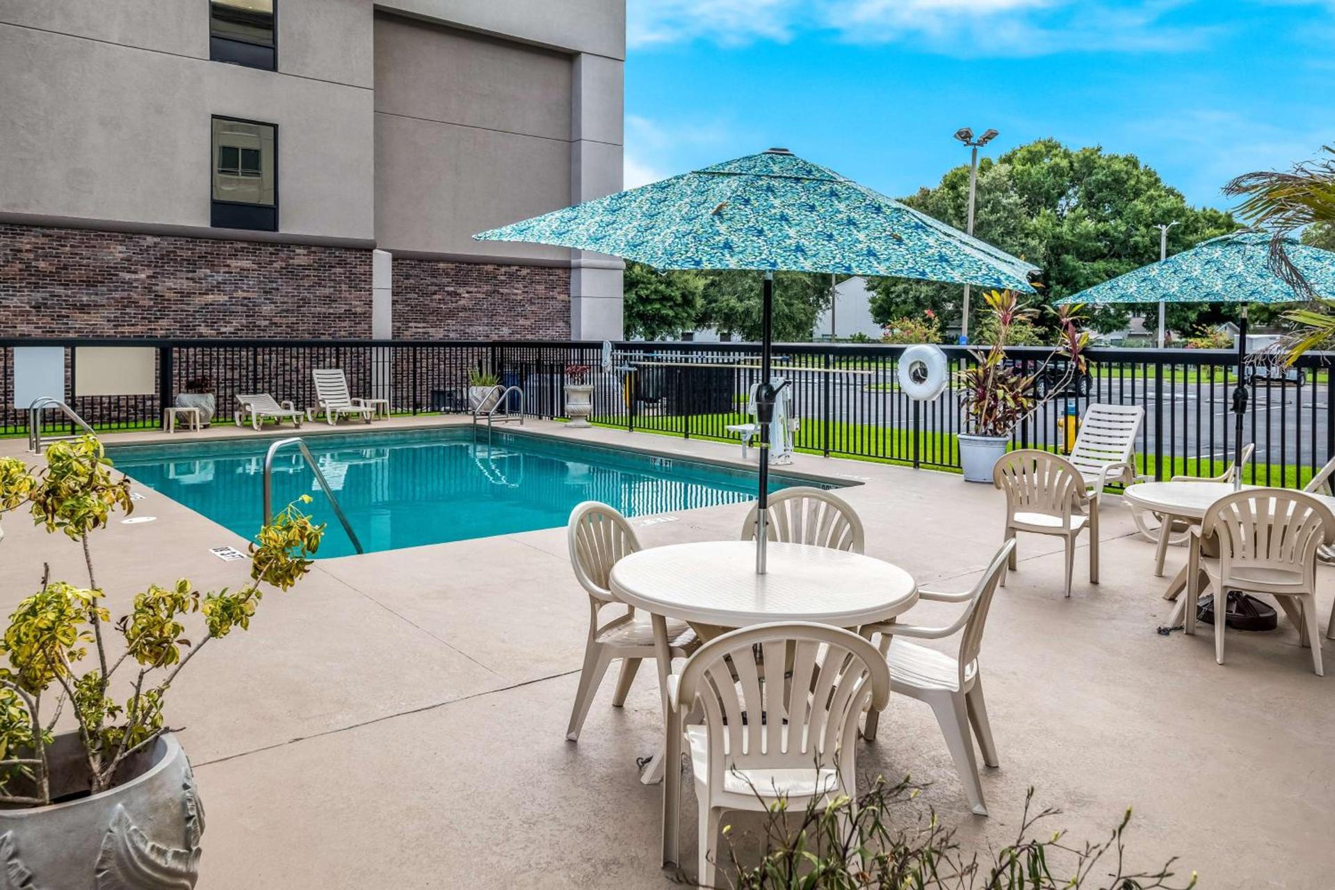 Hampton Inn Winter Haven photo 24