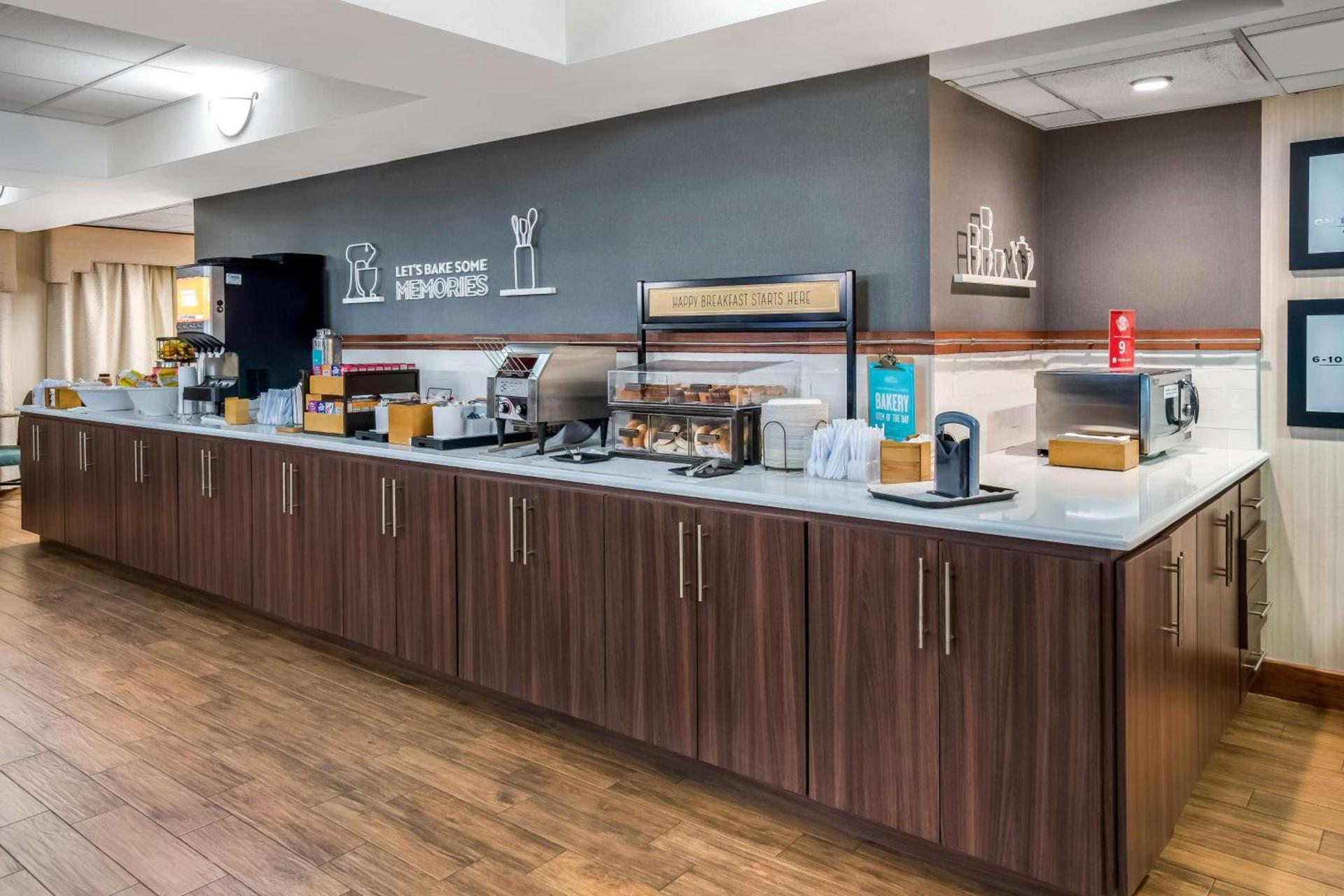 Hampton Inn Winter Haven photo 26