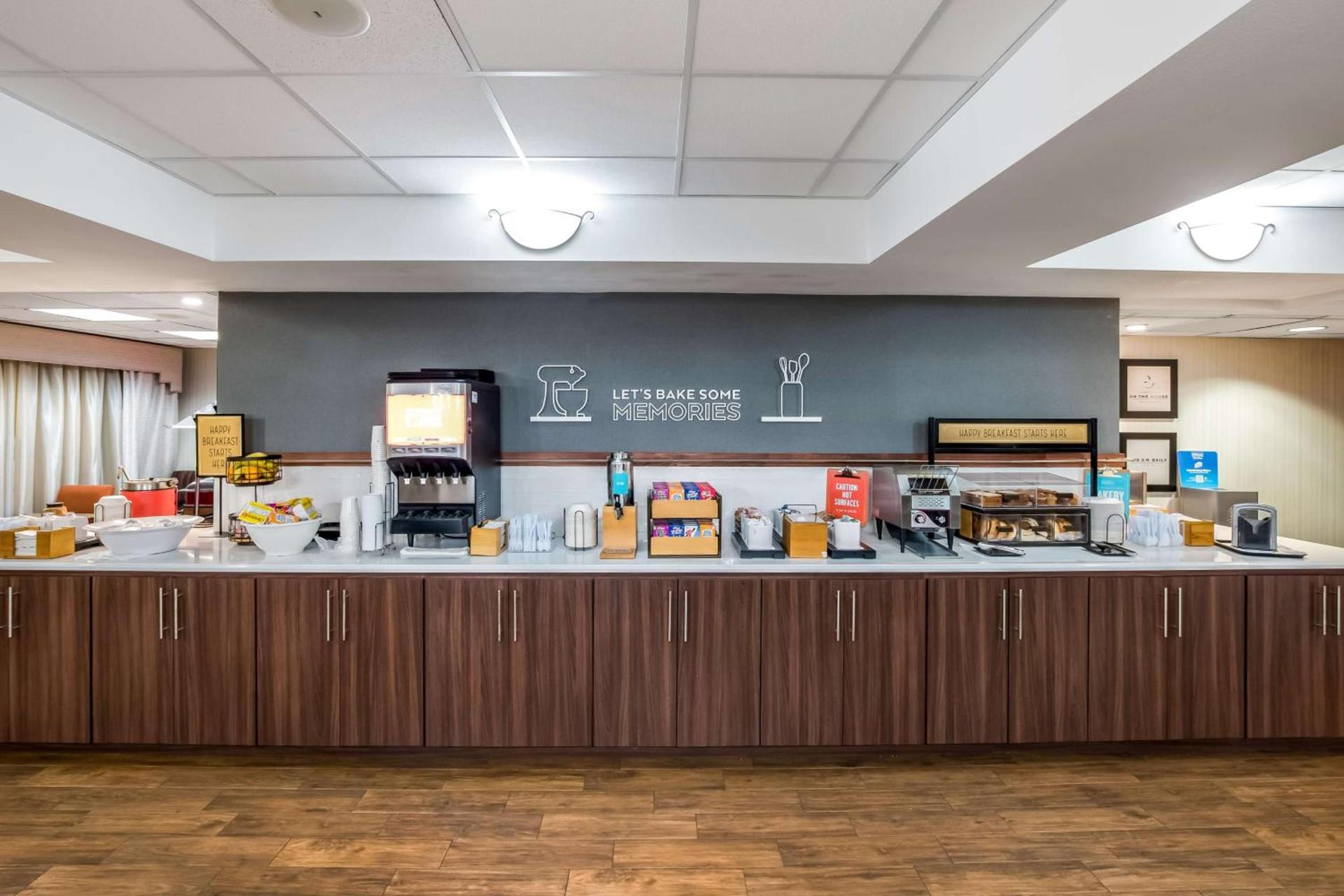 Hampton Inn Winter Haven photo 28