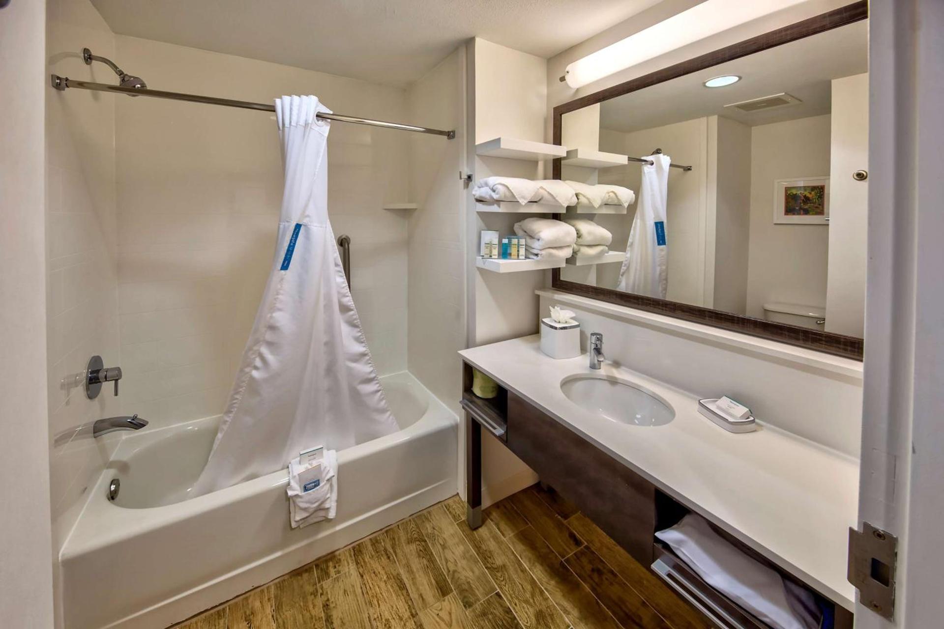 Hampton Inn Winter Haven photo 35