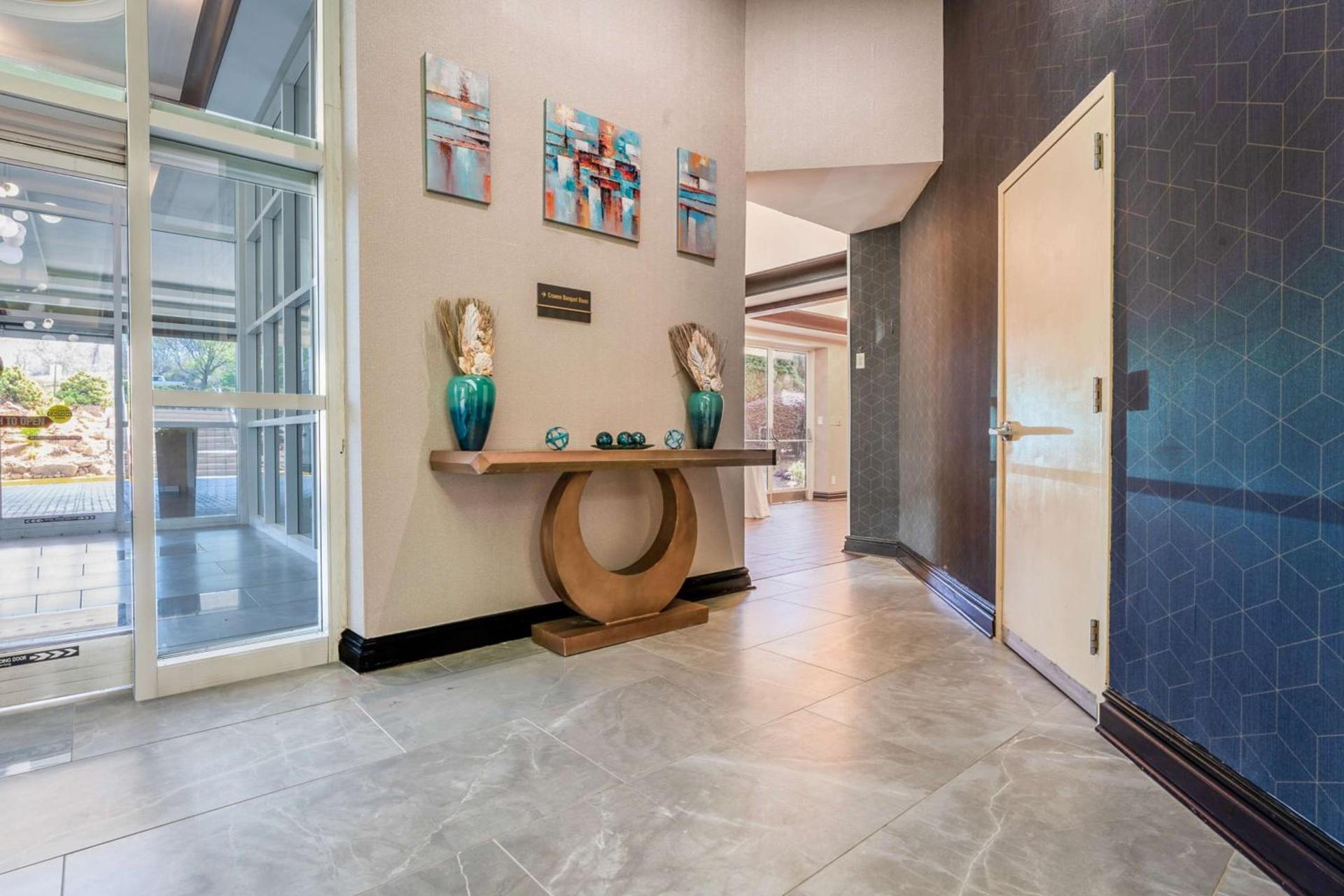 DoubleTree by Hilton South Charlotte Tyvola photo 31