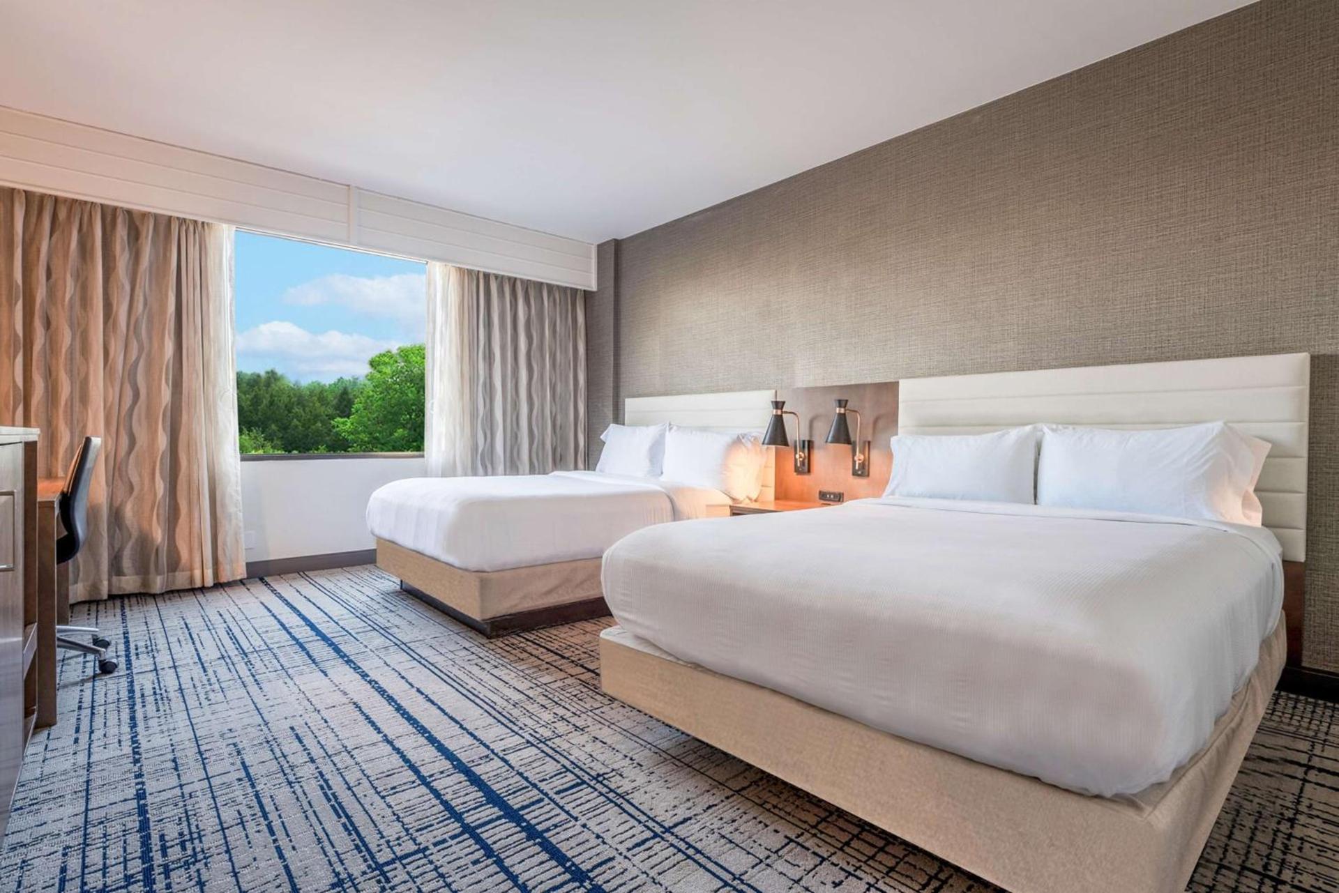 DoubleTree by Hilton South Charlotte Tyvola photo 37
