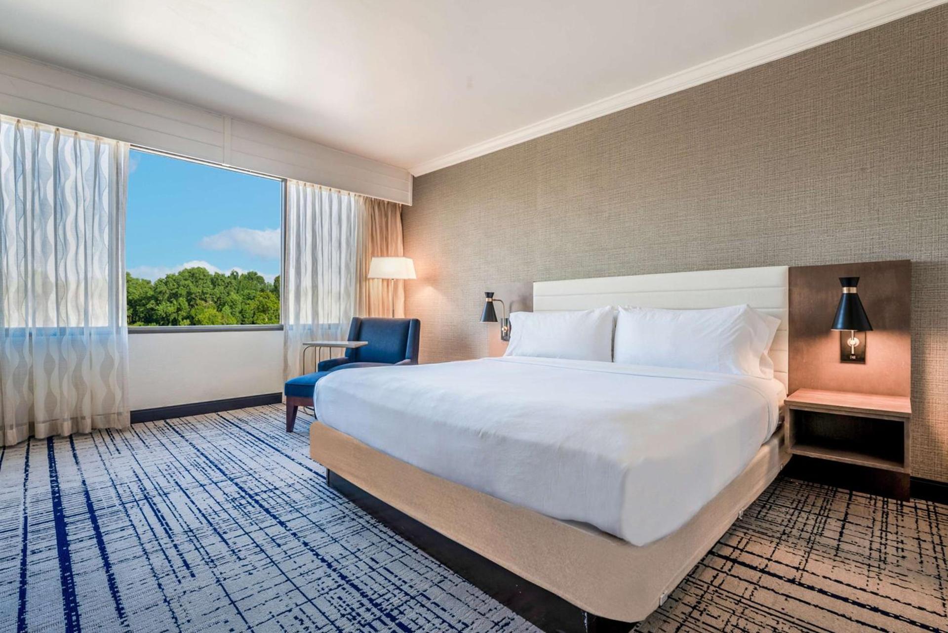 DoubleTree by Hilton South Charlotte Tyvola photo 16