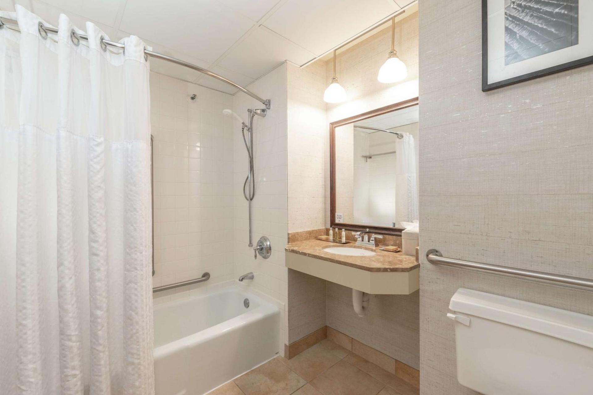 DoubleTree by Hilton Bloomington Minneapolis South photo 20