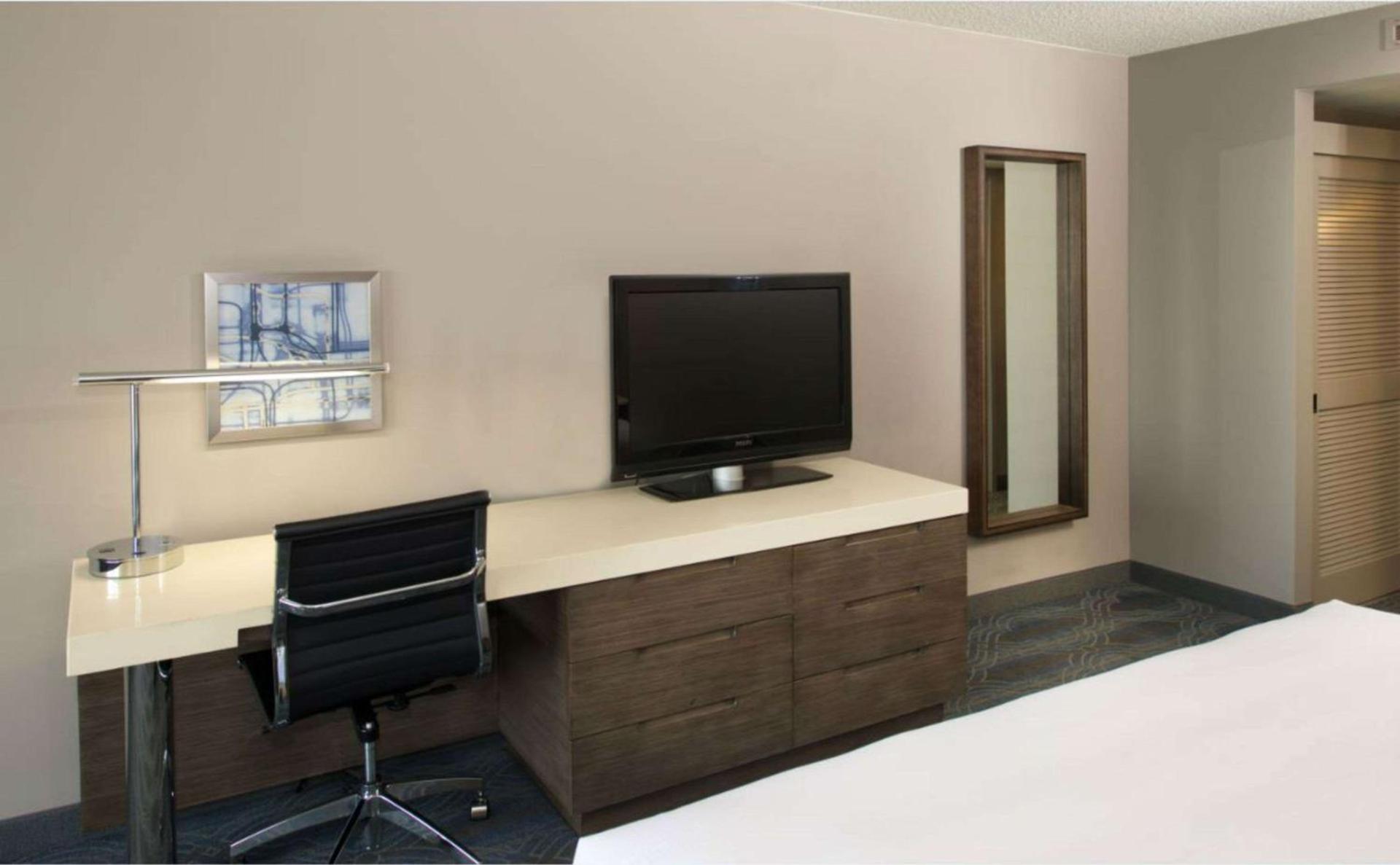 DoubleTree by Hilton Bloomington Minneapolis South photo 22