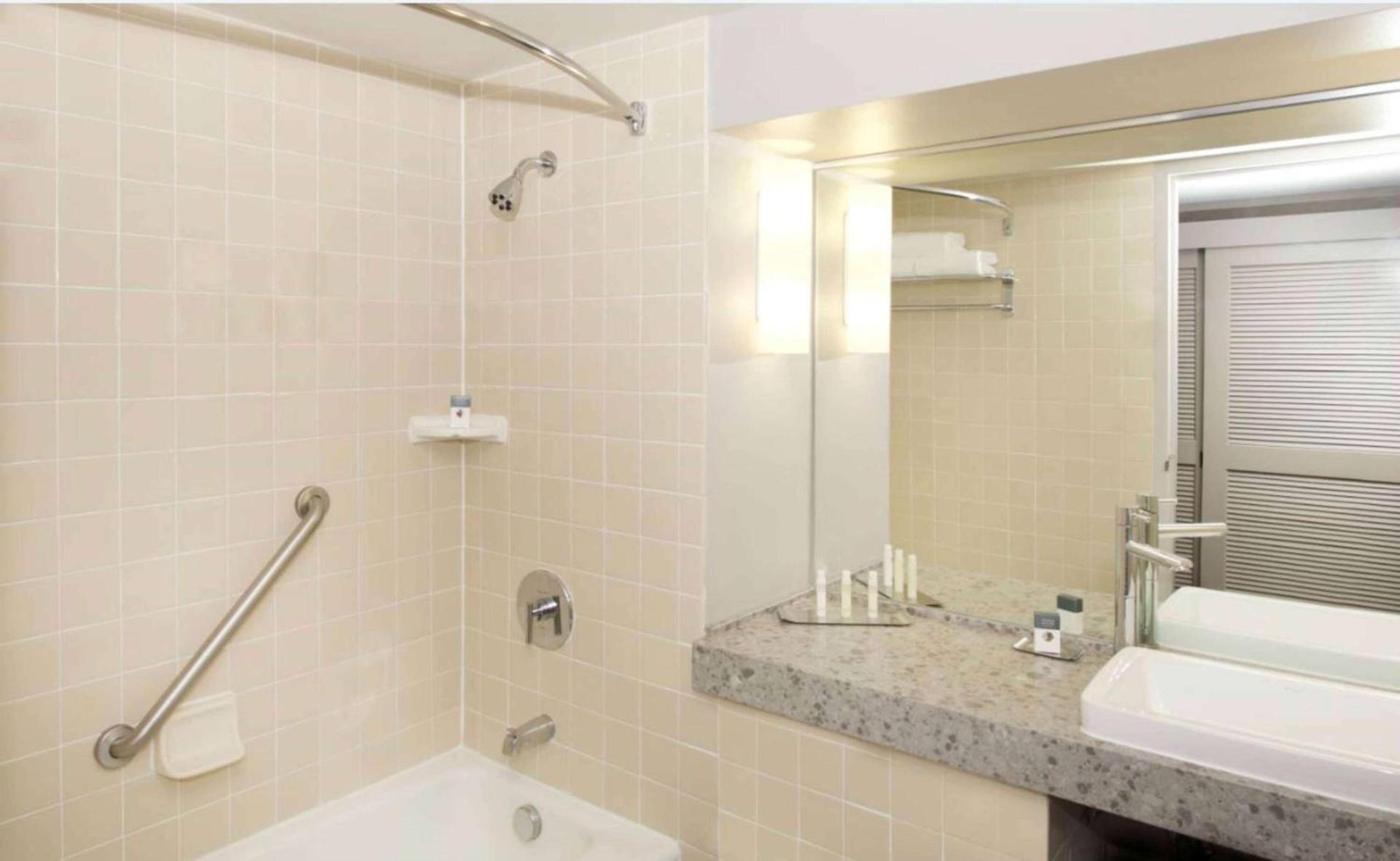 DoubleTree by Hilton Bloomington Minneapolis South photo 30